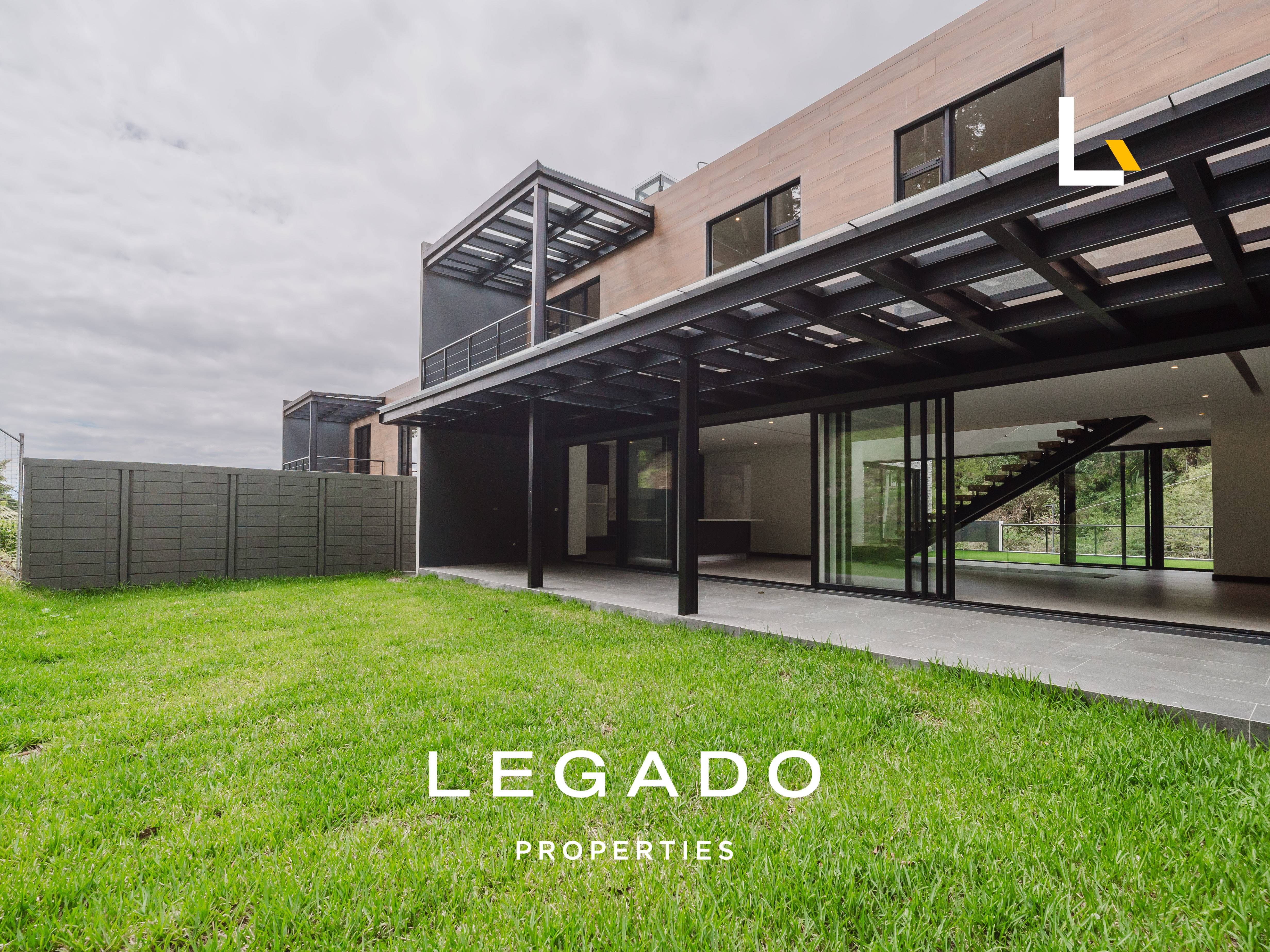 CASA EN CONDOMINIO A 7 MINUTOS DE ZONA 10