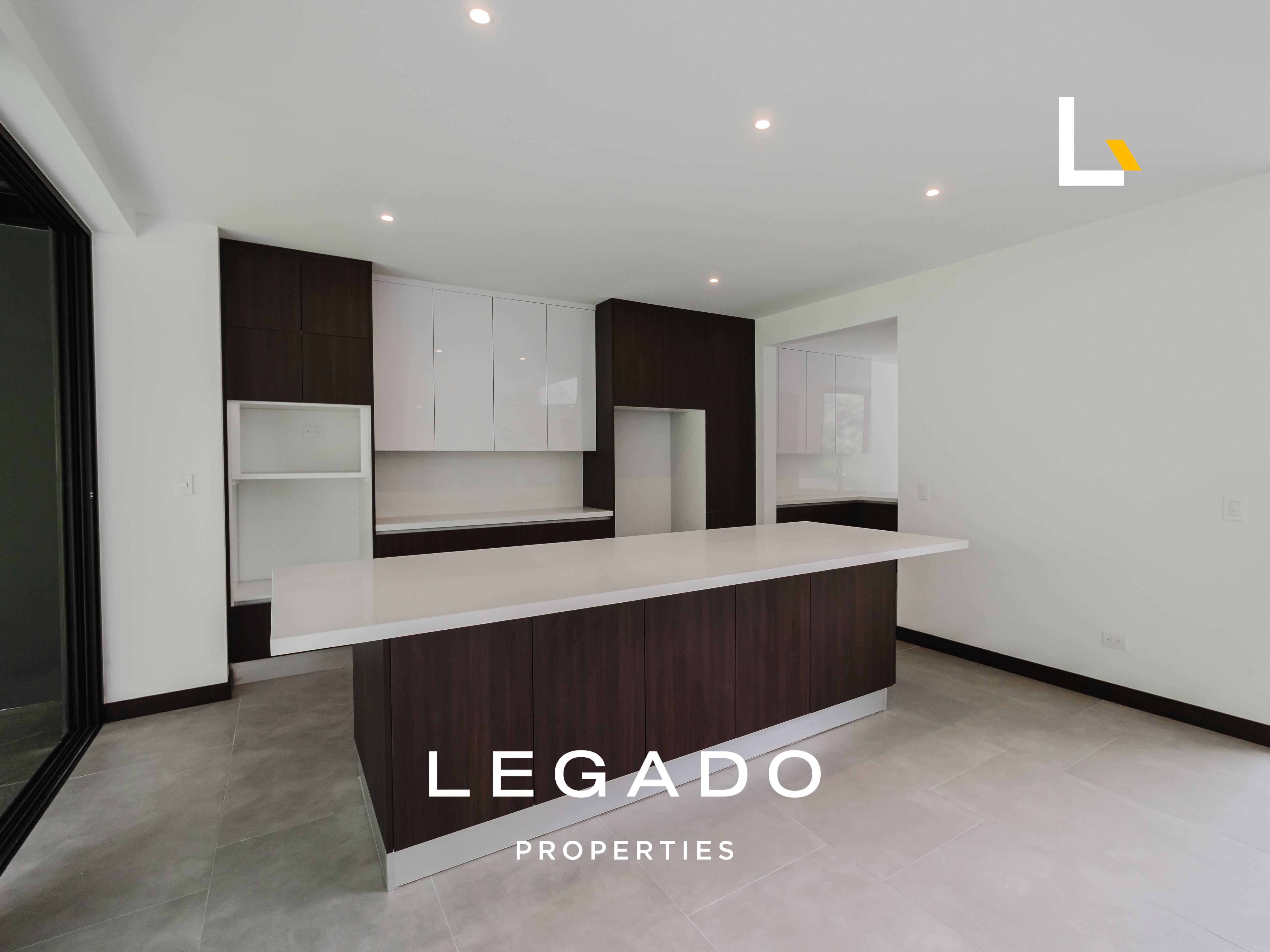 CASA EN CONDOMINIO A 7 MINUTOS DE ZONA 10