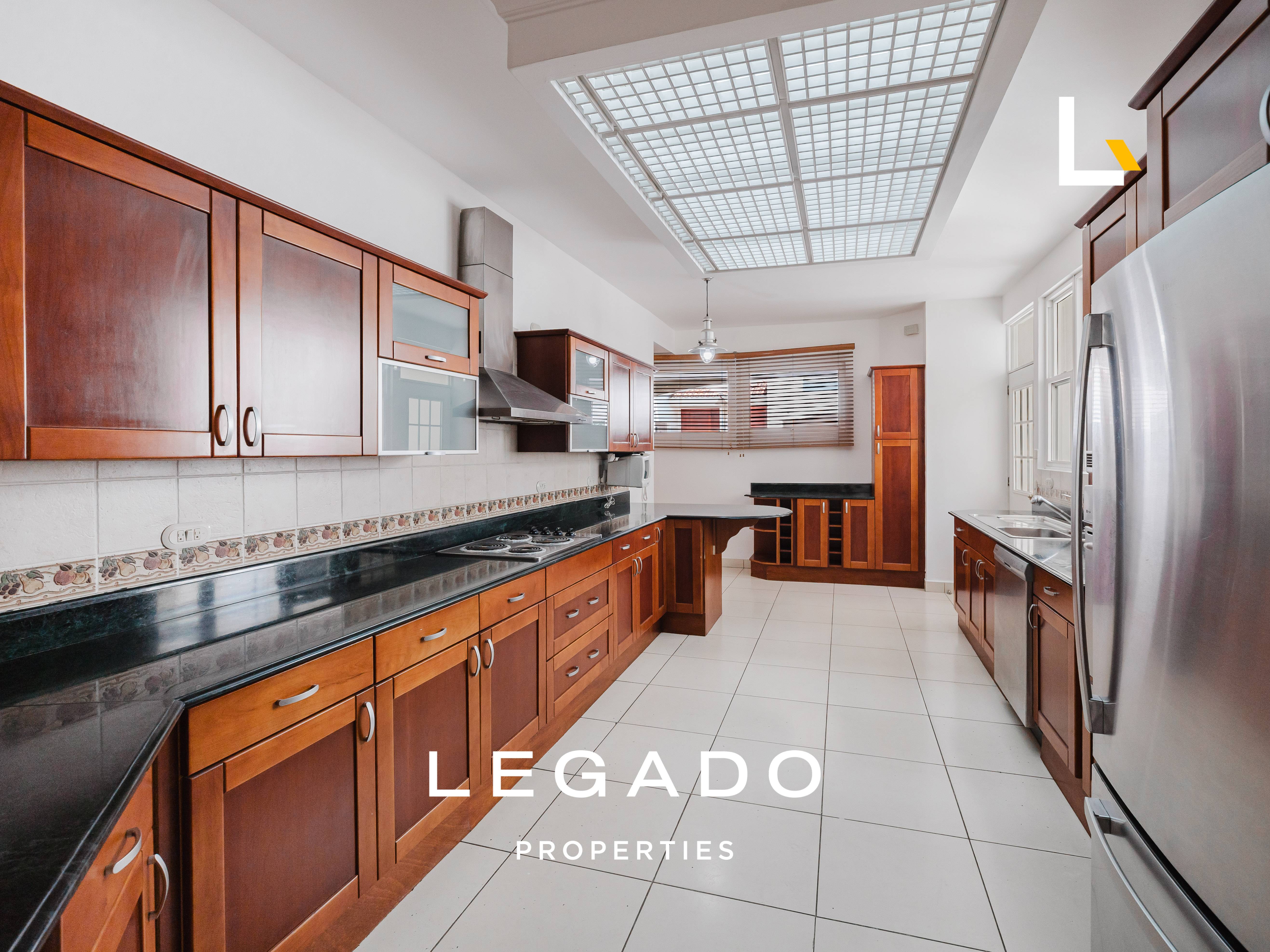 CASA ZONA 10, CONDOMINIO PORTAL DEL CORTIJO