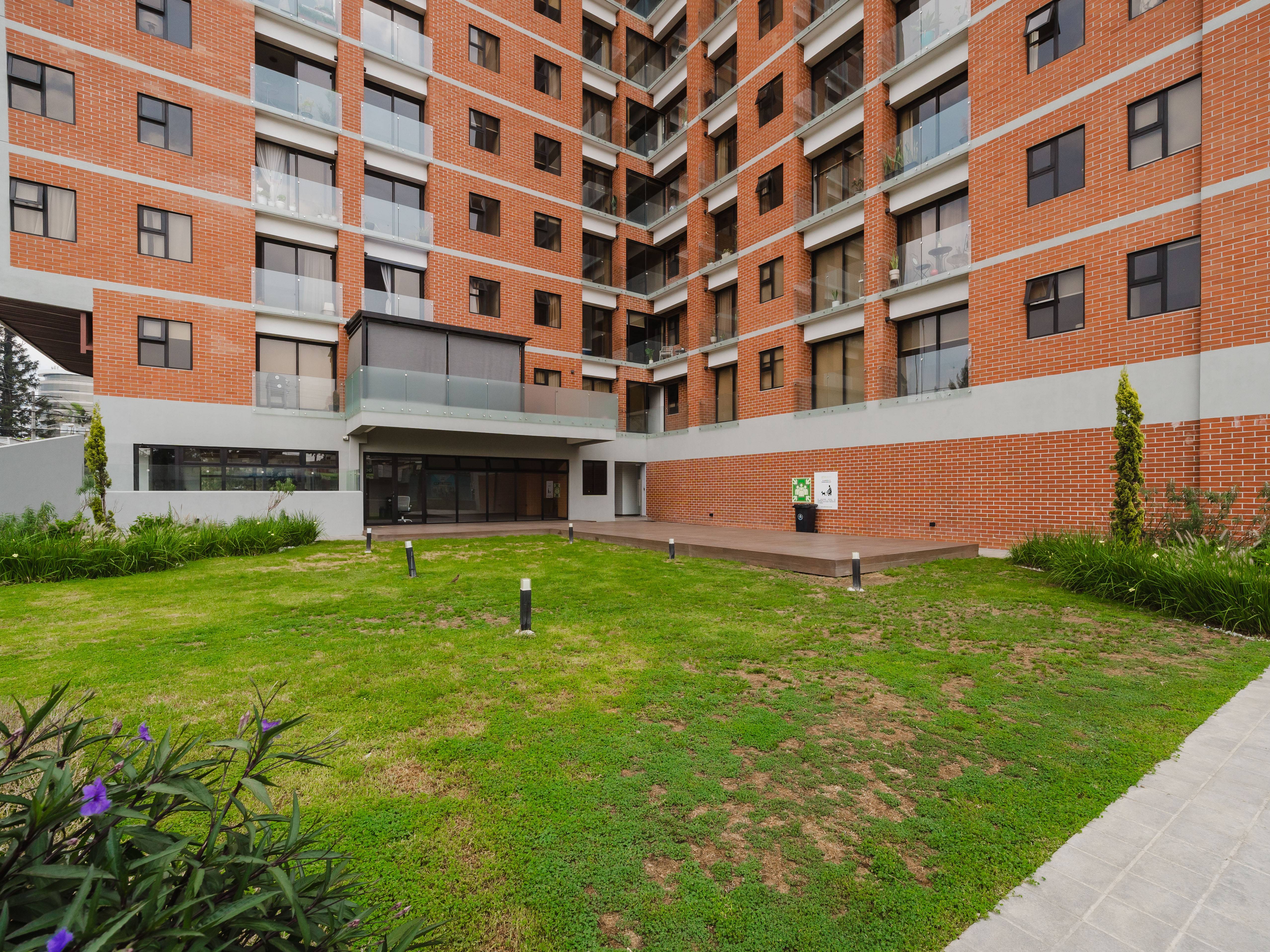 APARTAMENTO ZONA 10, EDIFICIO BRUNELO