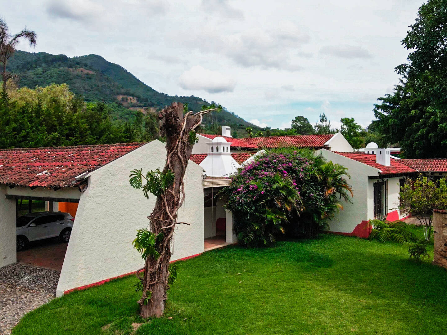 CASA EN PASTORES, A 10 MINUTOS DE ANTIGUA GUATEMALA