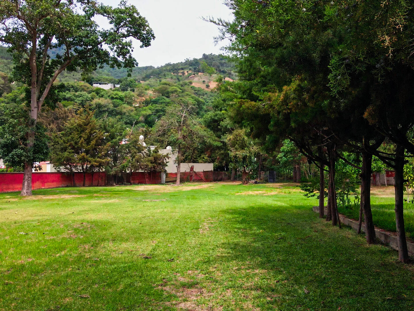 CASA EN PASTORES, A 10 MINUTOS DE ANTIGUA GUATEMALA