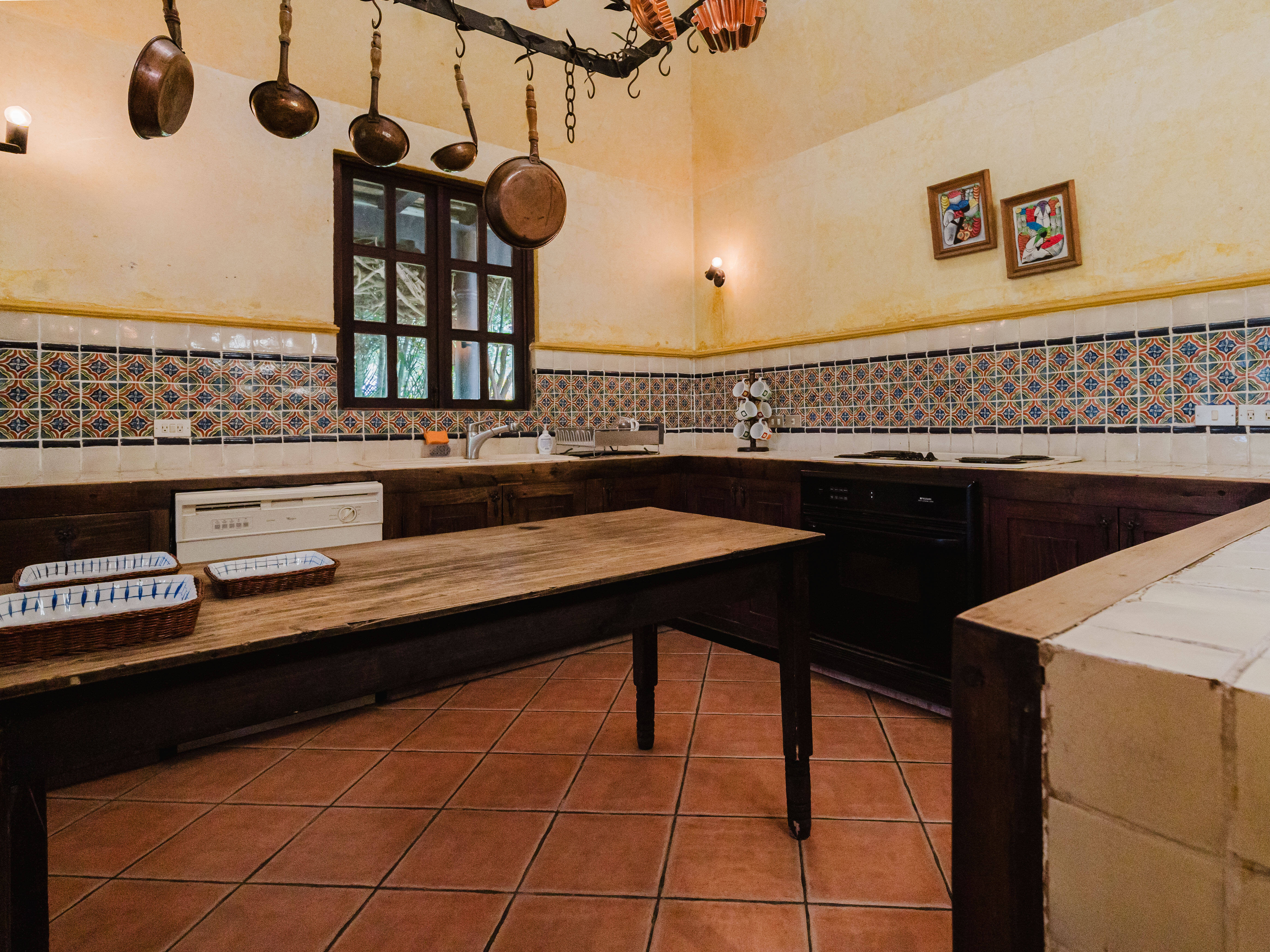CASA EN PASTORES, A 10 MINUTOS DE ANTIGUA GUATEMALA