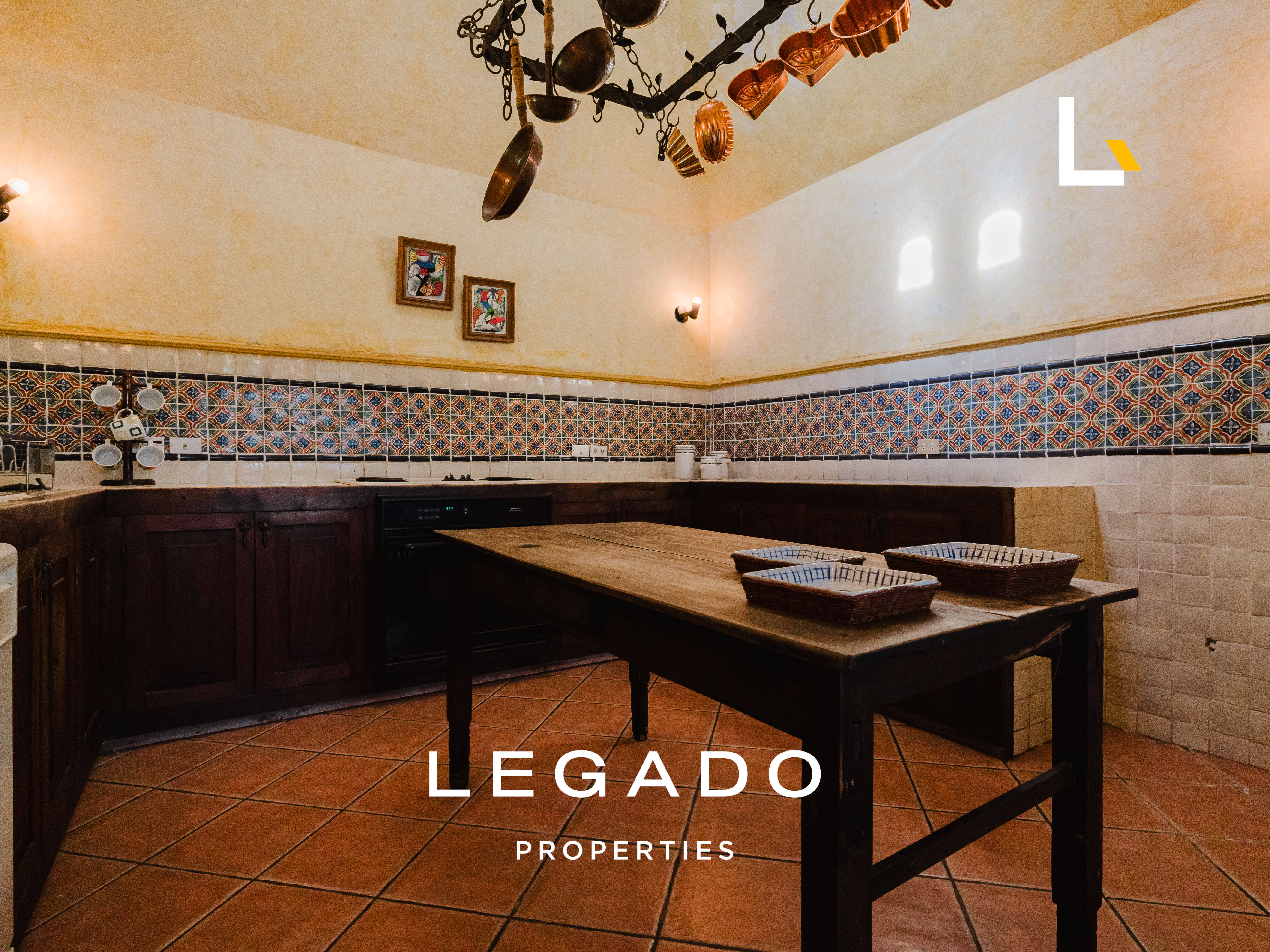 CASA EN PASTORES, A 10 MINUTOS DE ANTIGUA GUATEMALA