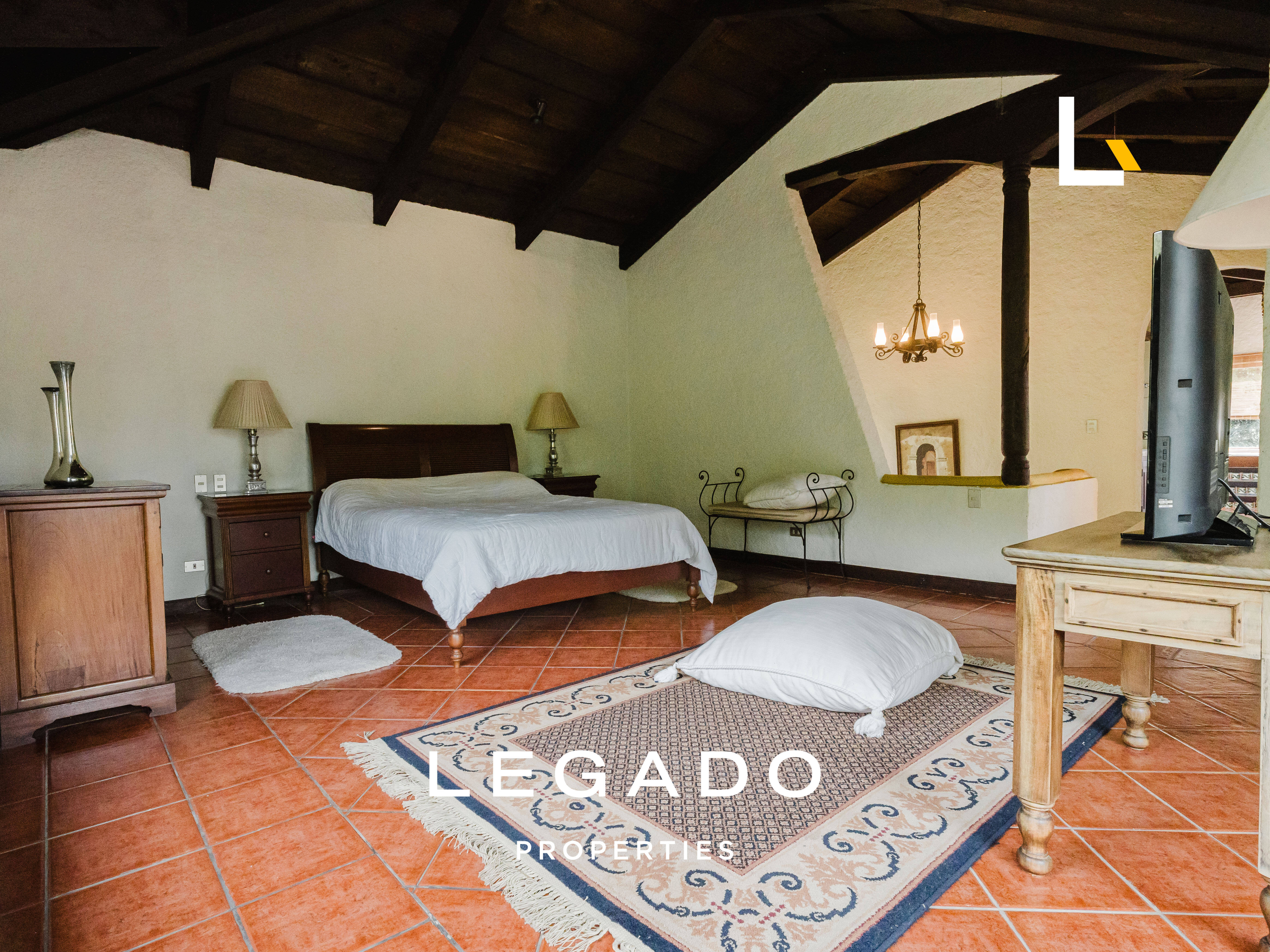 CASA EN PASTORES, A 10 MINUTOS DE ANTIGUA GUATEMALA