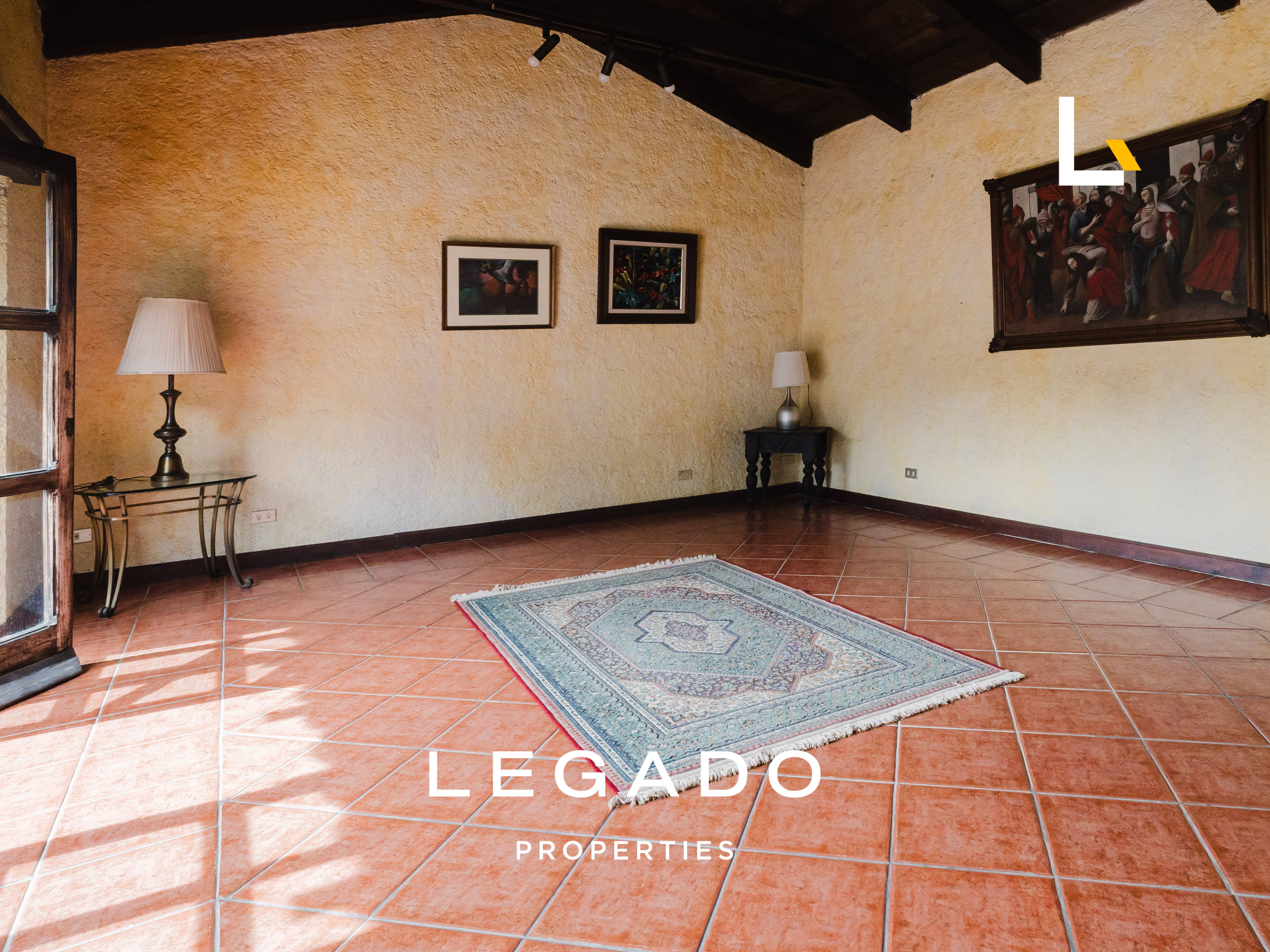 CASA EN PASTORES, A 10 MINUTOS DE ANTIGUA GUATEMALA