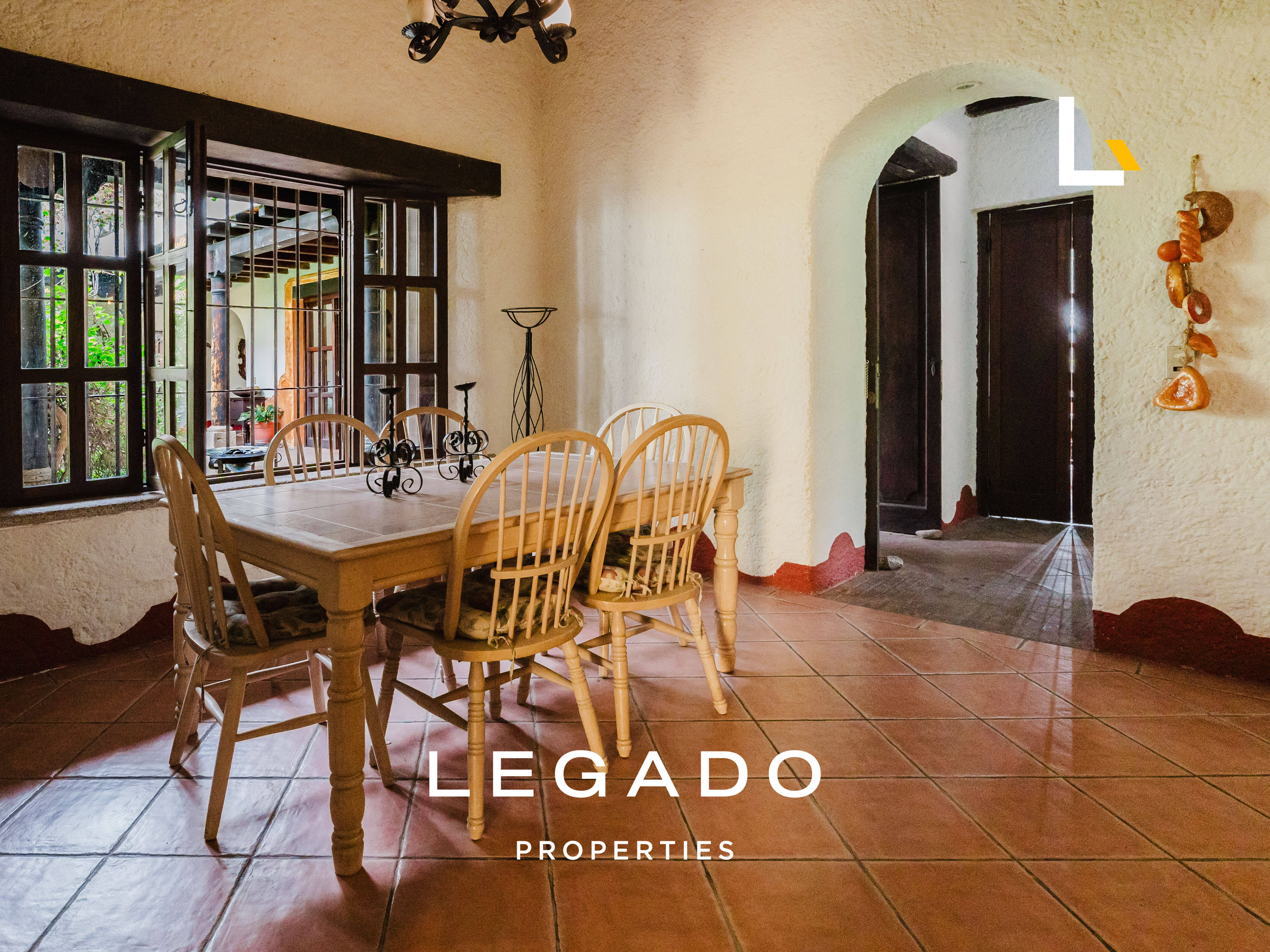 CASA EN PASTORES, A 10 MINUTOS DE ANTIGUA GUATEMALA