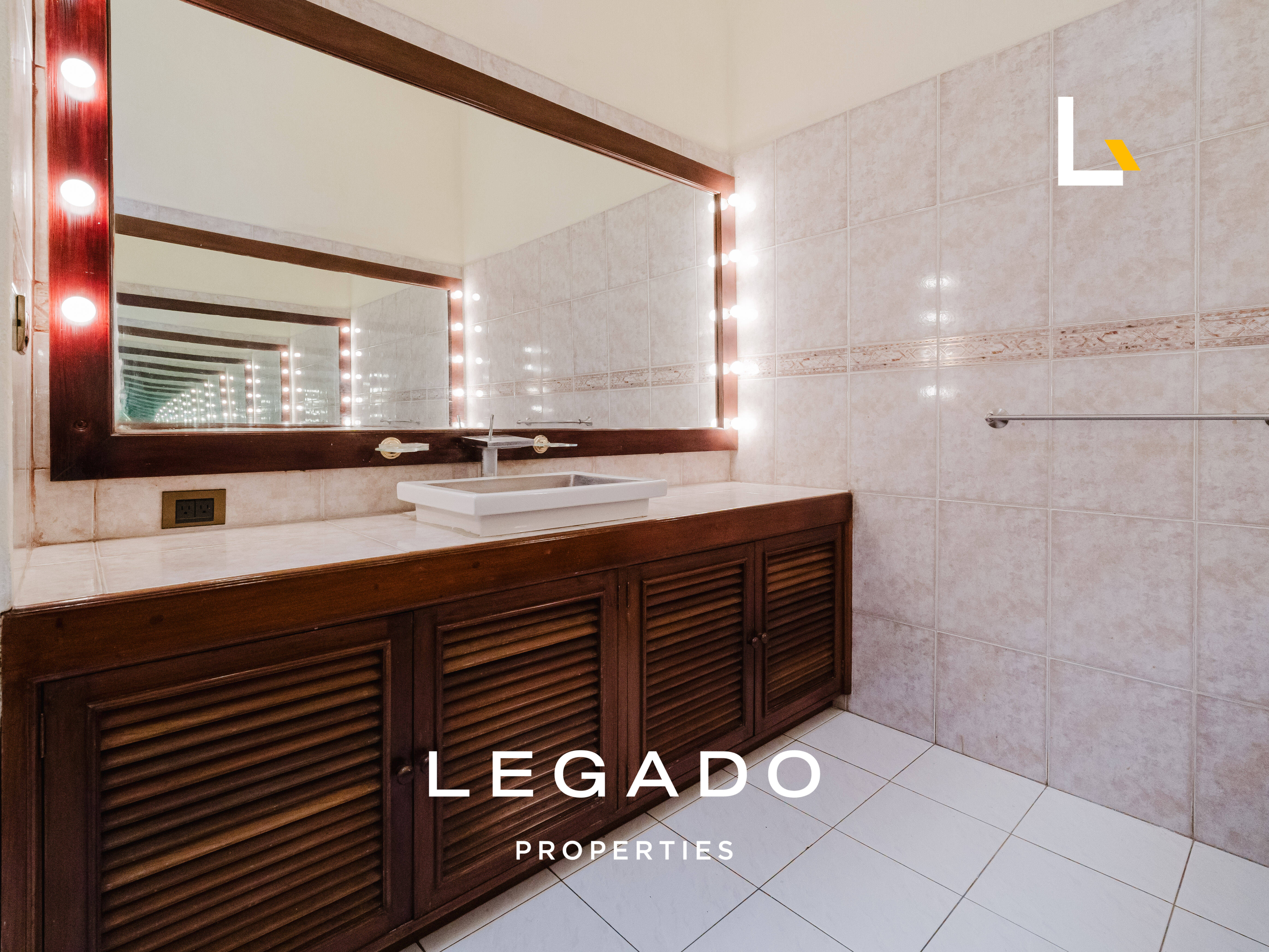 TOWNHOUSE ZONA 14, PREMIER CLUB