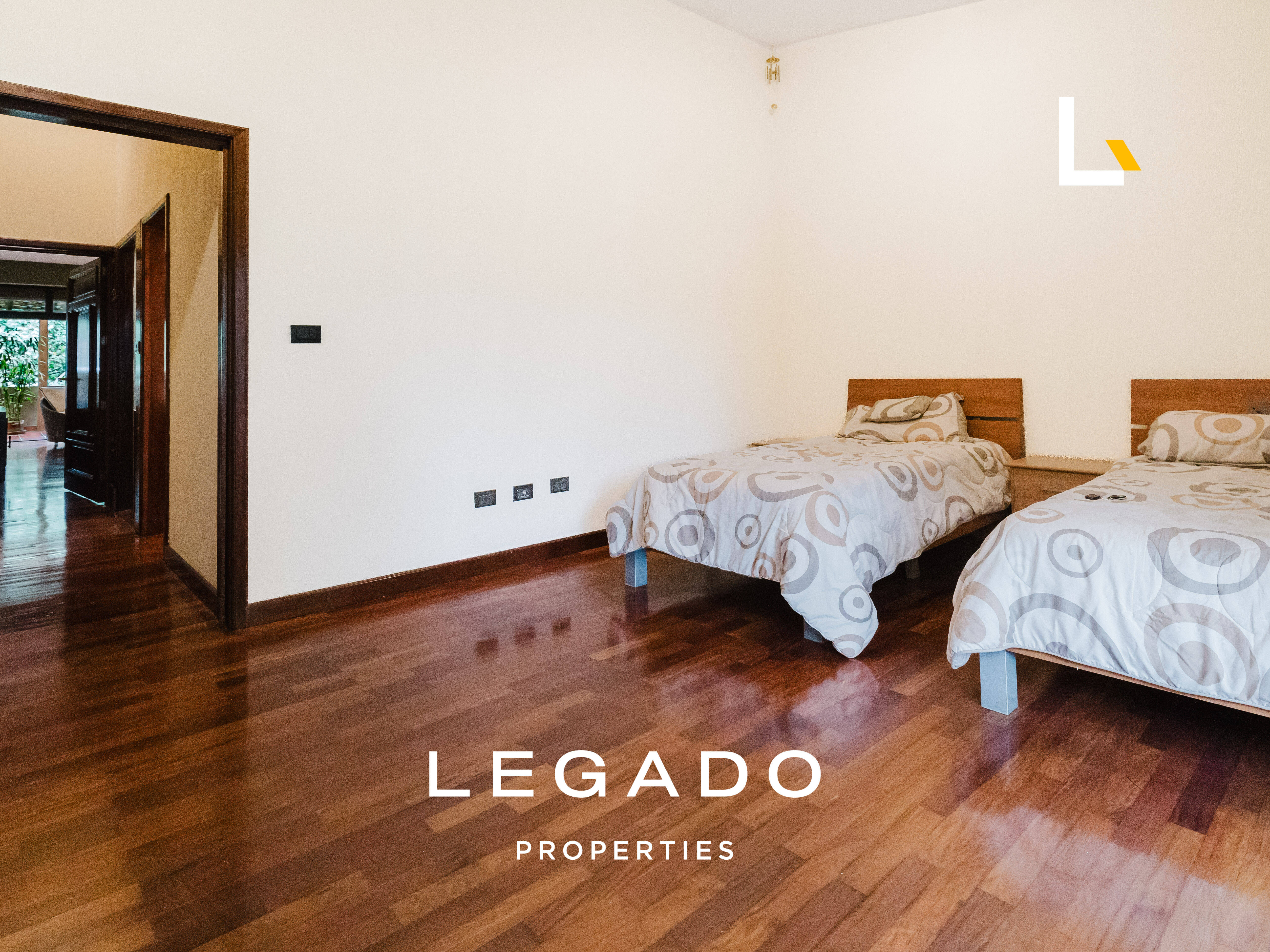 TOWNHOUSE ZONA 14, PREMIER CLUB