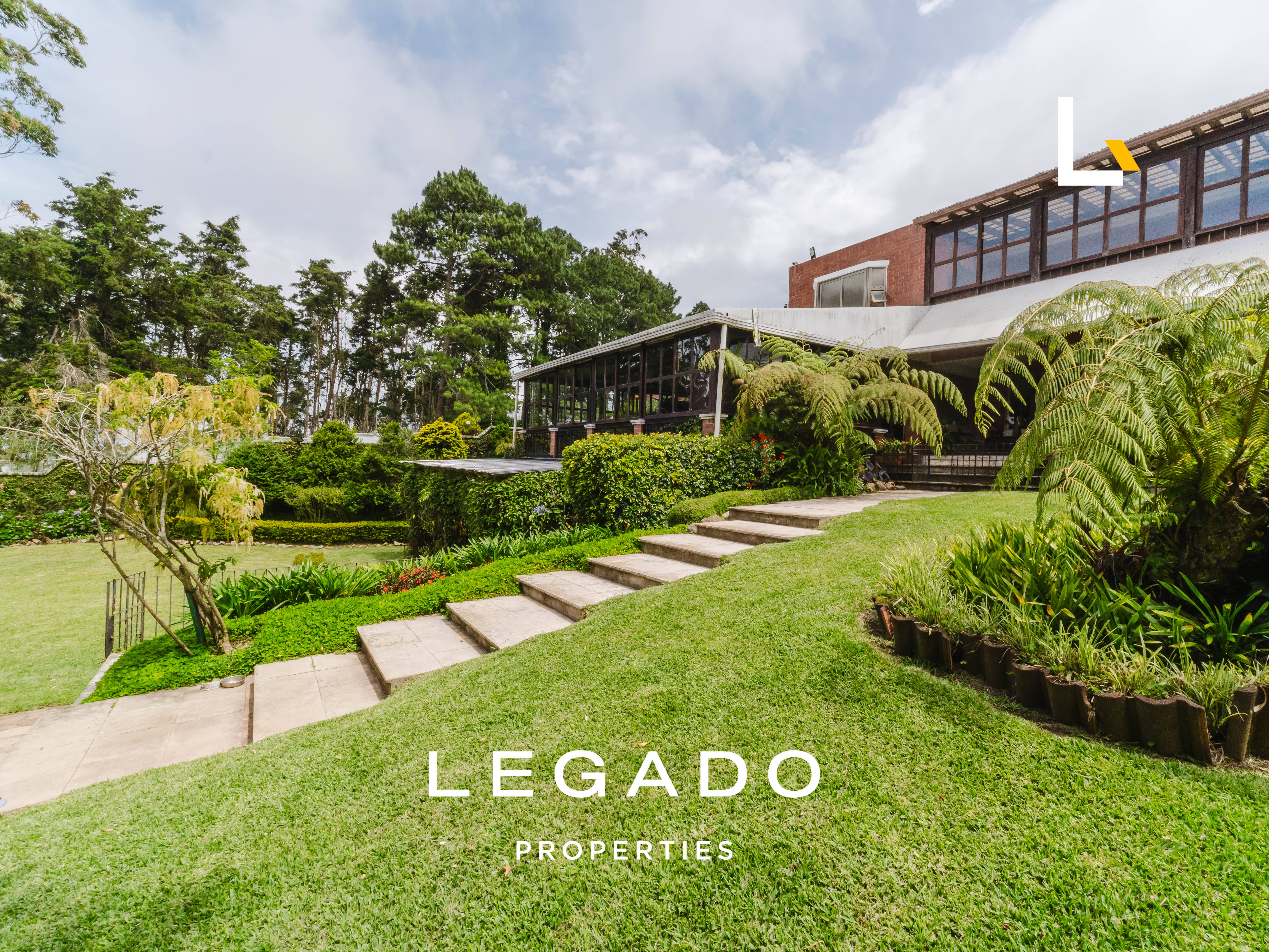CASA CAES, CONDOMINIO LAS ALTURAS