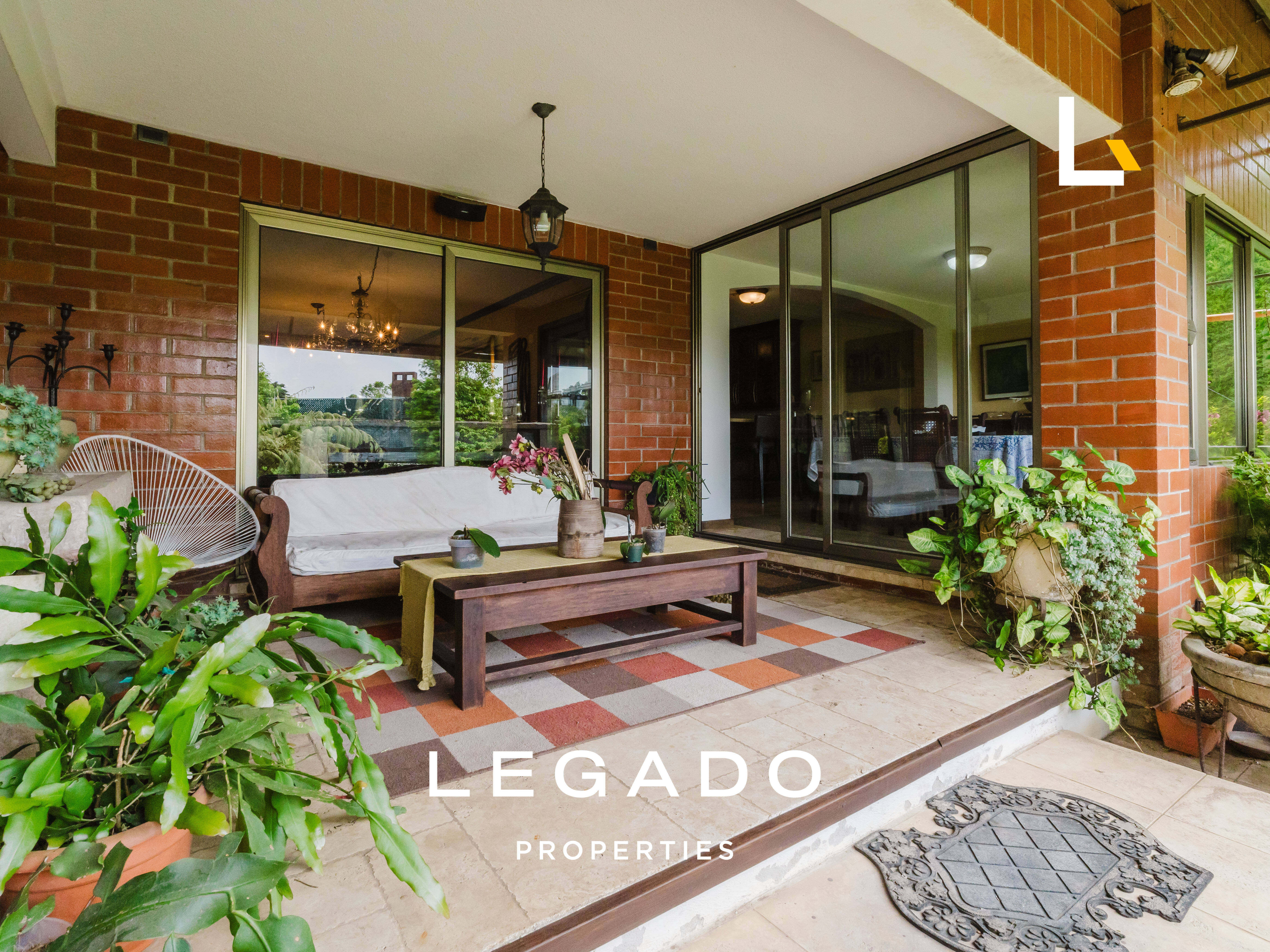 CASA CAES, CONDOMINIO LAS ALTURAS