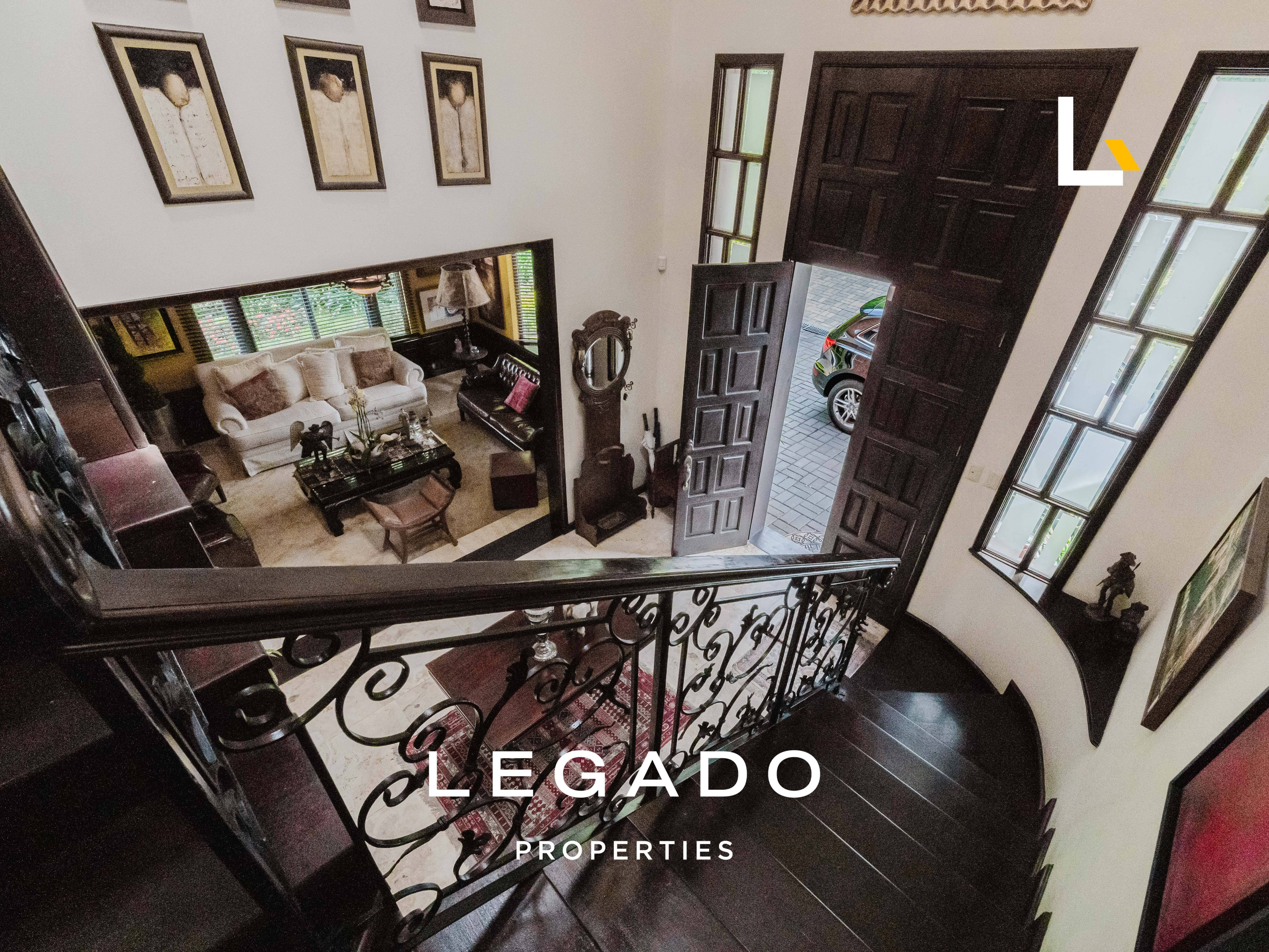 CASA CAES, CONDOMINIO LAS ALTURAS