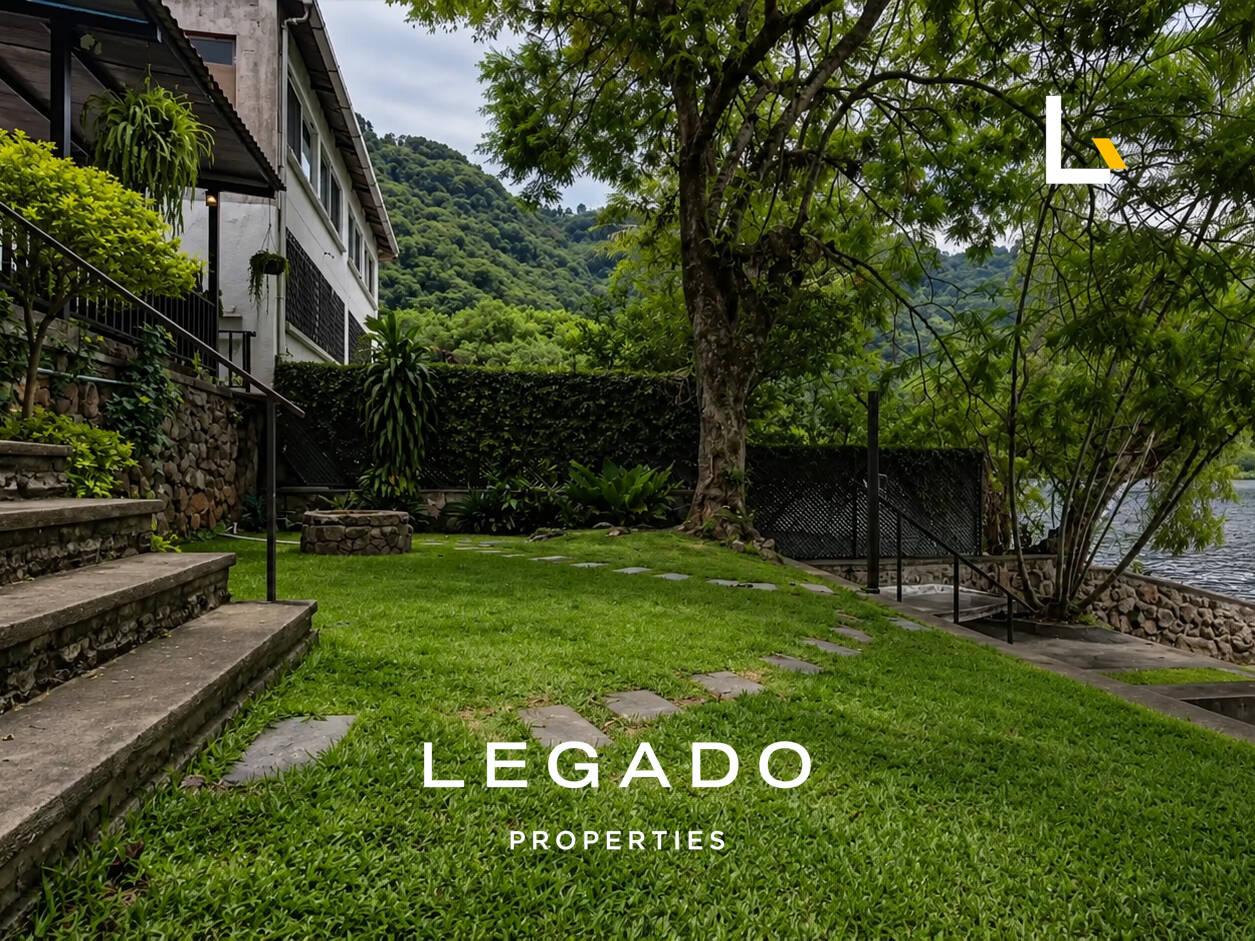 CASA, A ORILLAS DEL LAGO AMATITLÁN