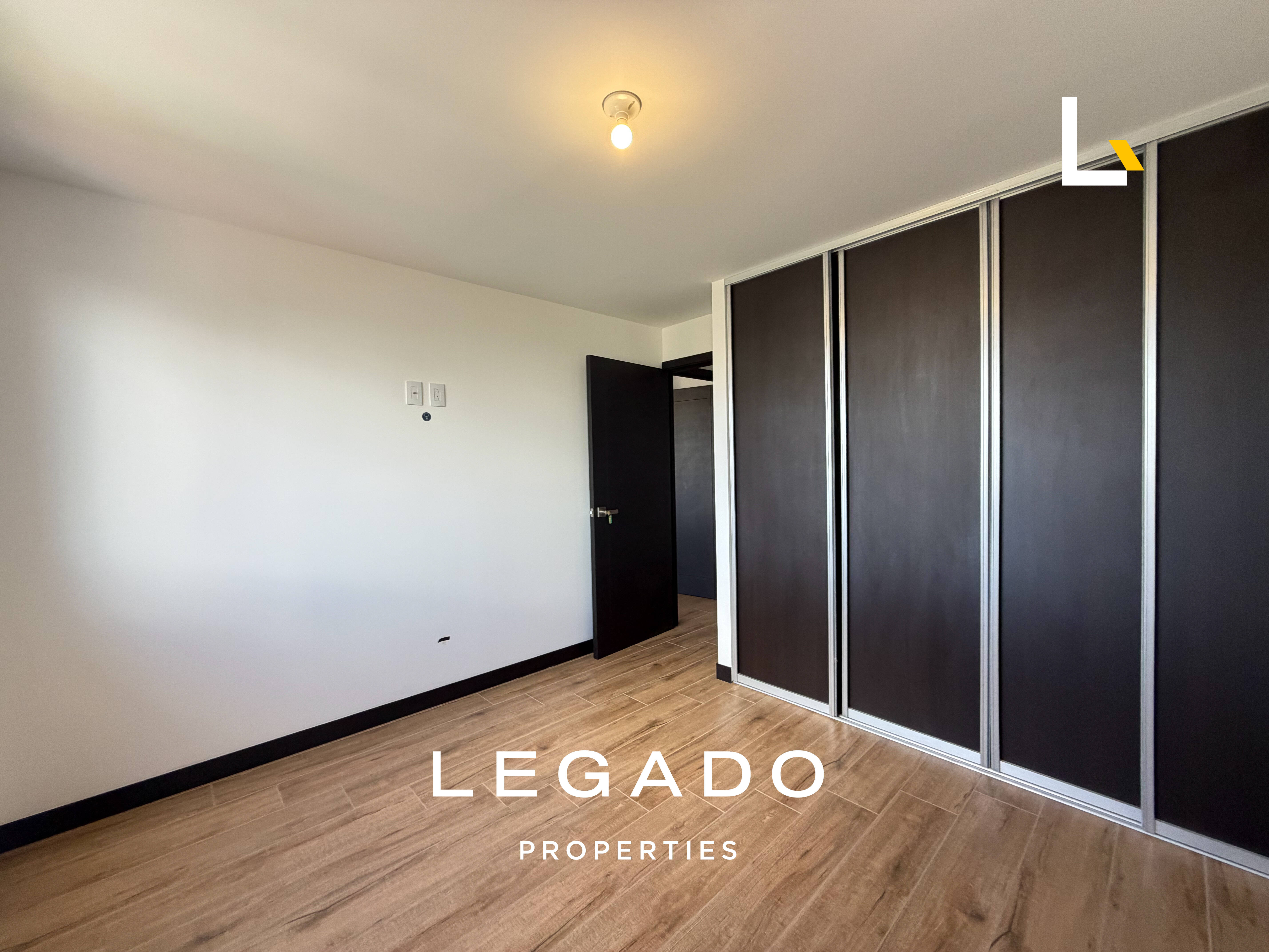 APARTAMENTO ZONA 15, EDIFICIO ALENA