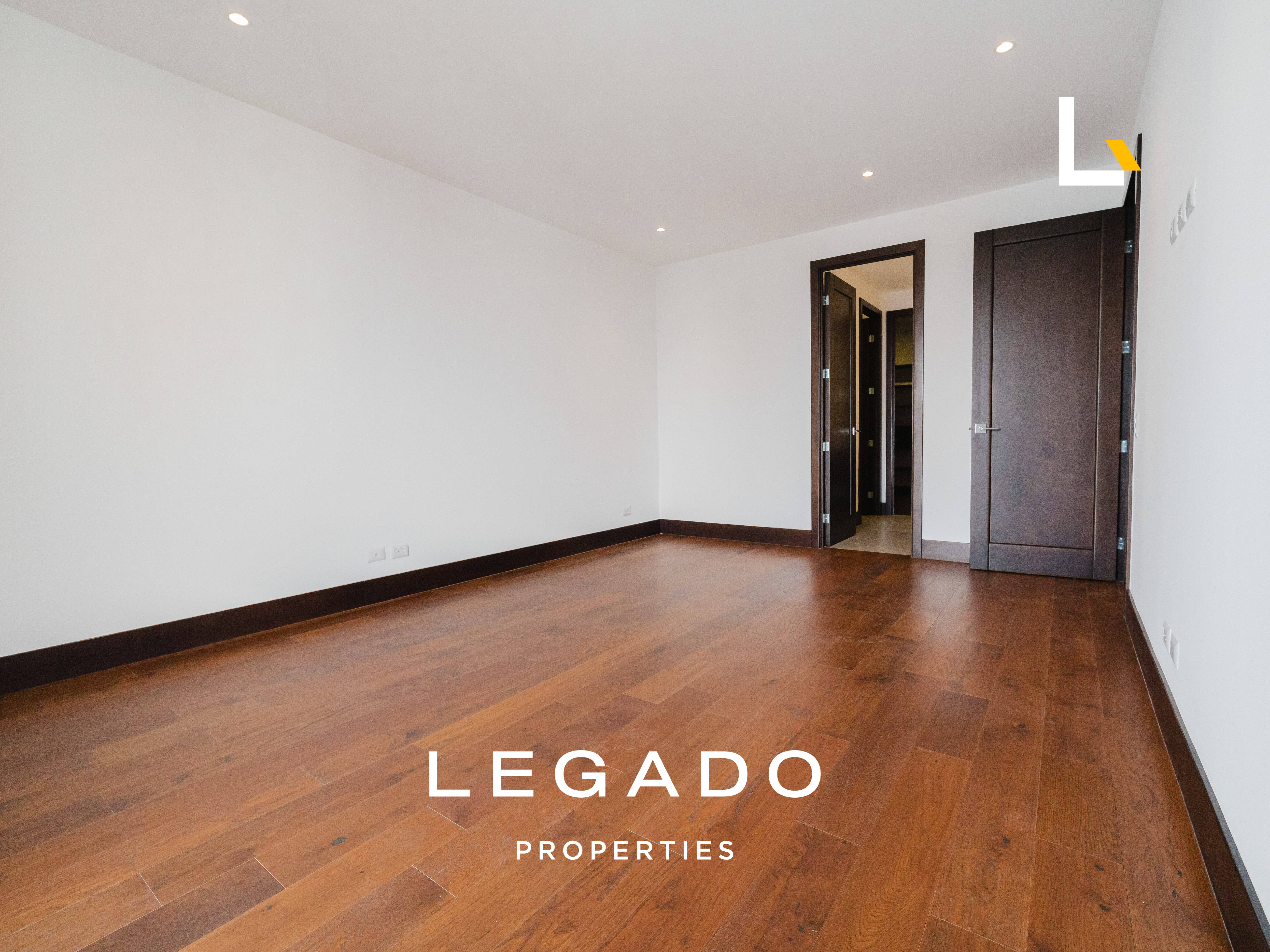 APARTAMENTO ZONA 14, EDIFICIO VISTANA 