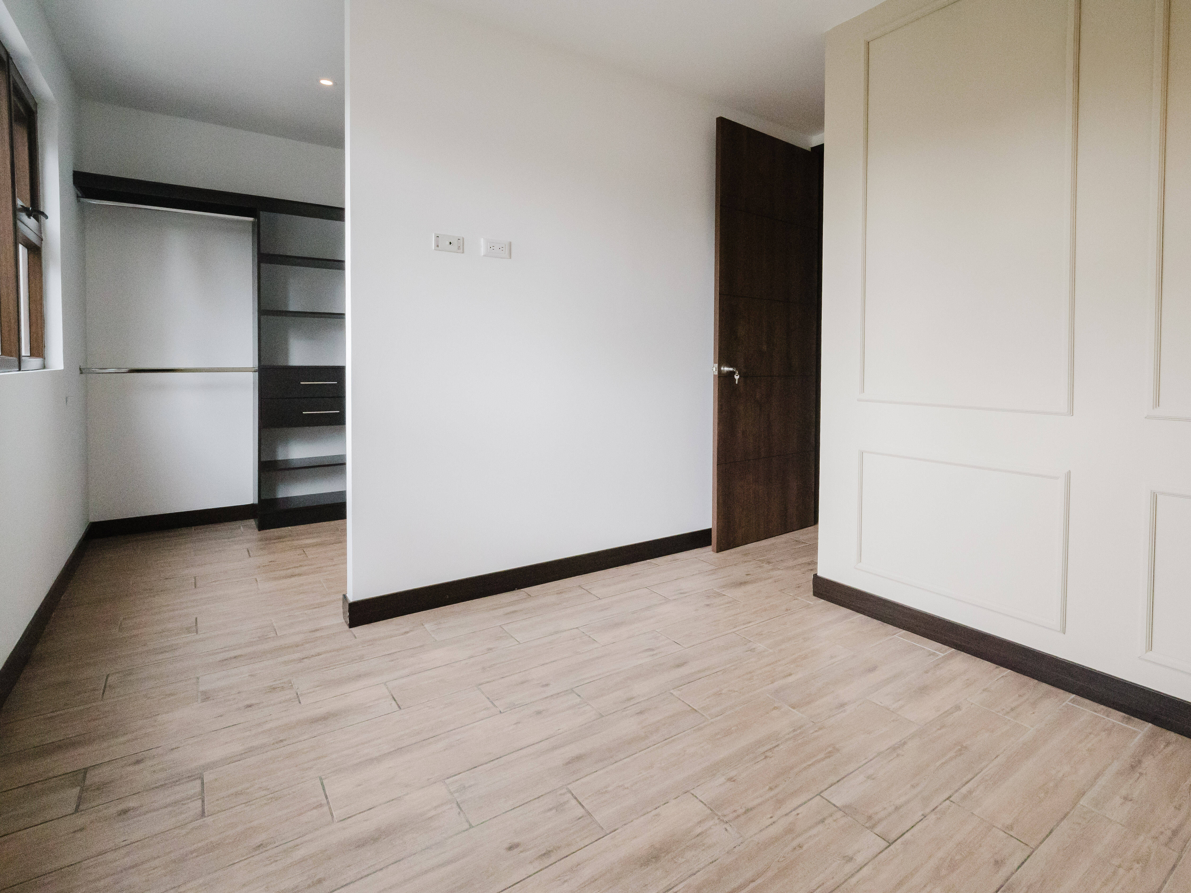 APARTAMENTO ZONA 10, EDIFICIO MÁRQUEZ DE OAKLAND