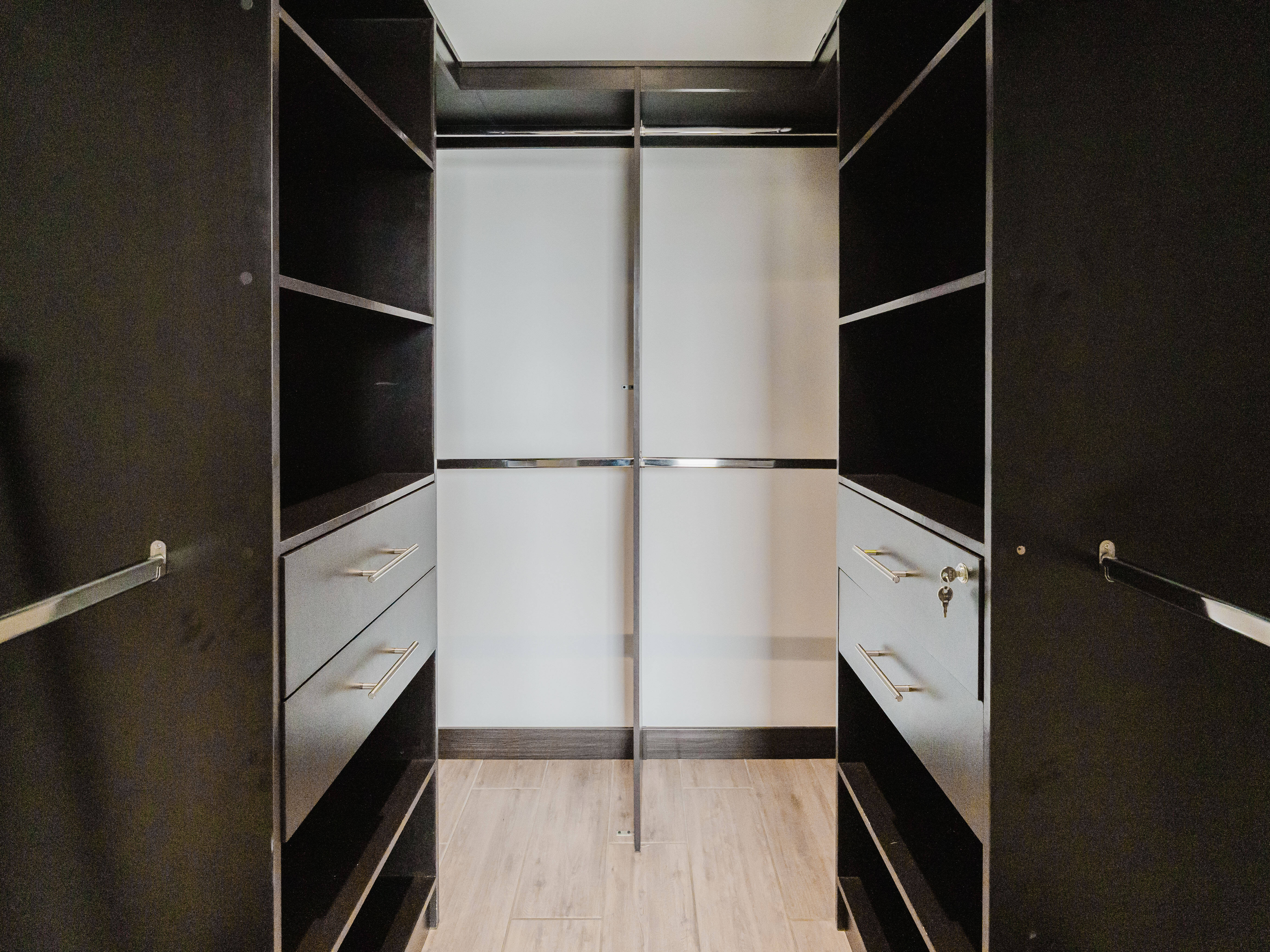 APARTAMENTO ZONA 10, EDIFICIO MÁRQUEZ DE OAKLAND