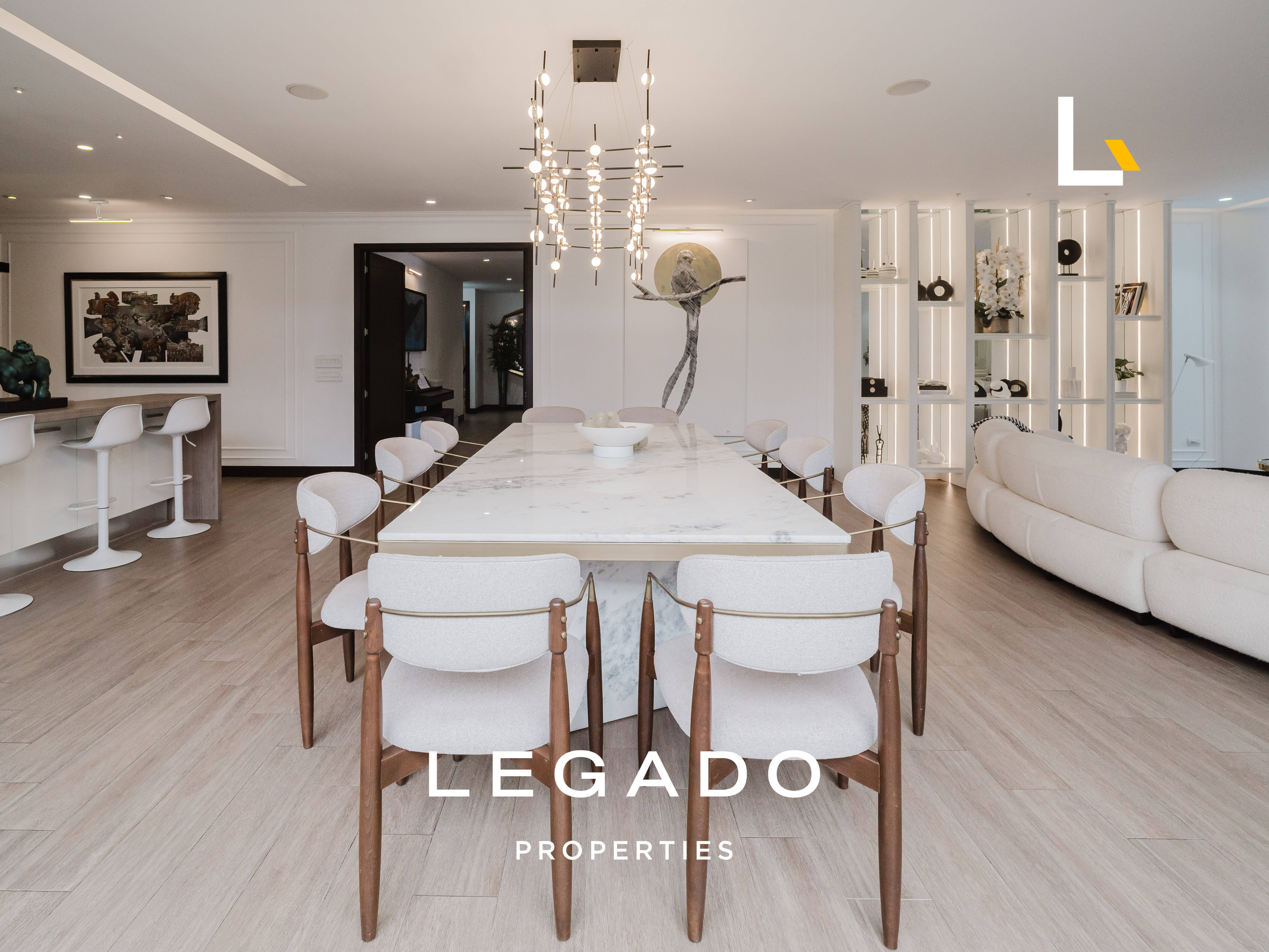 APARTAMENTO ZONA 15, EDIFICIO CAPRESSE