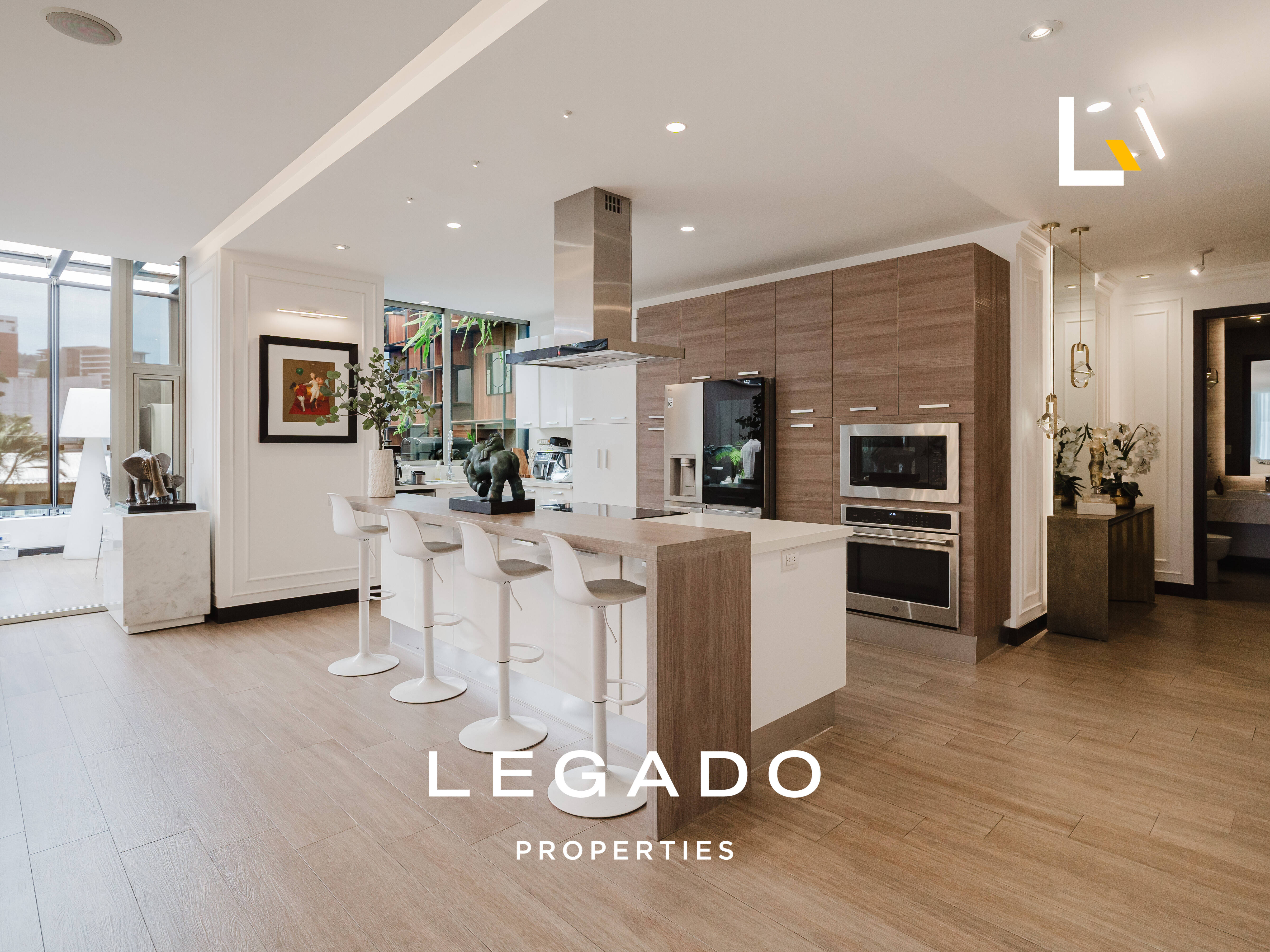 APARTAMENTO ZONA 15, EDIFICIO CAPRESSE