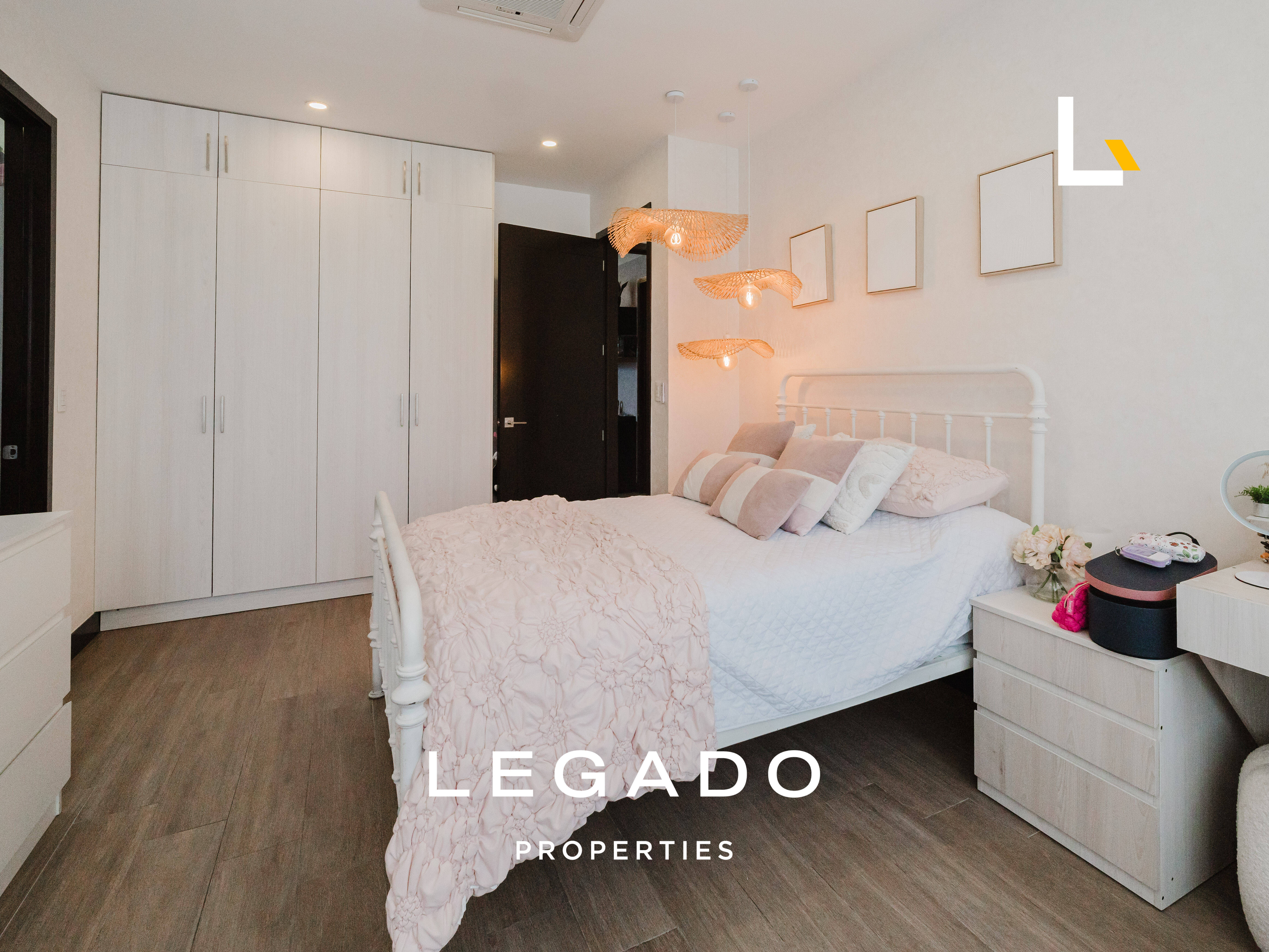 APARTAMENTO ZONA 15, EDIFICIO CAPRESSE