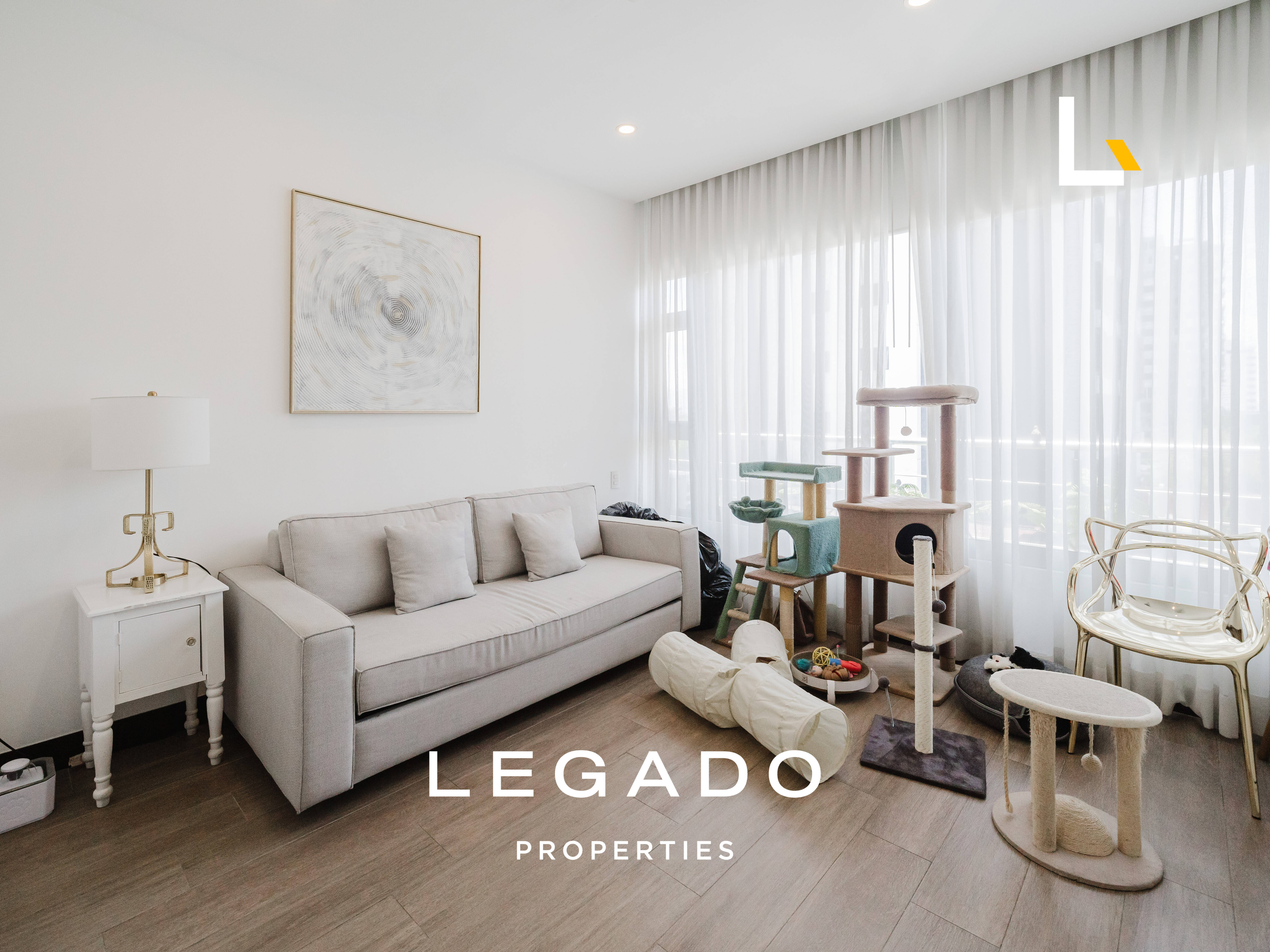 APARTAMENTO ZONA 15, EDIFICIO CAPRESSE