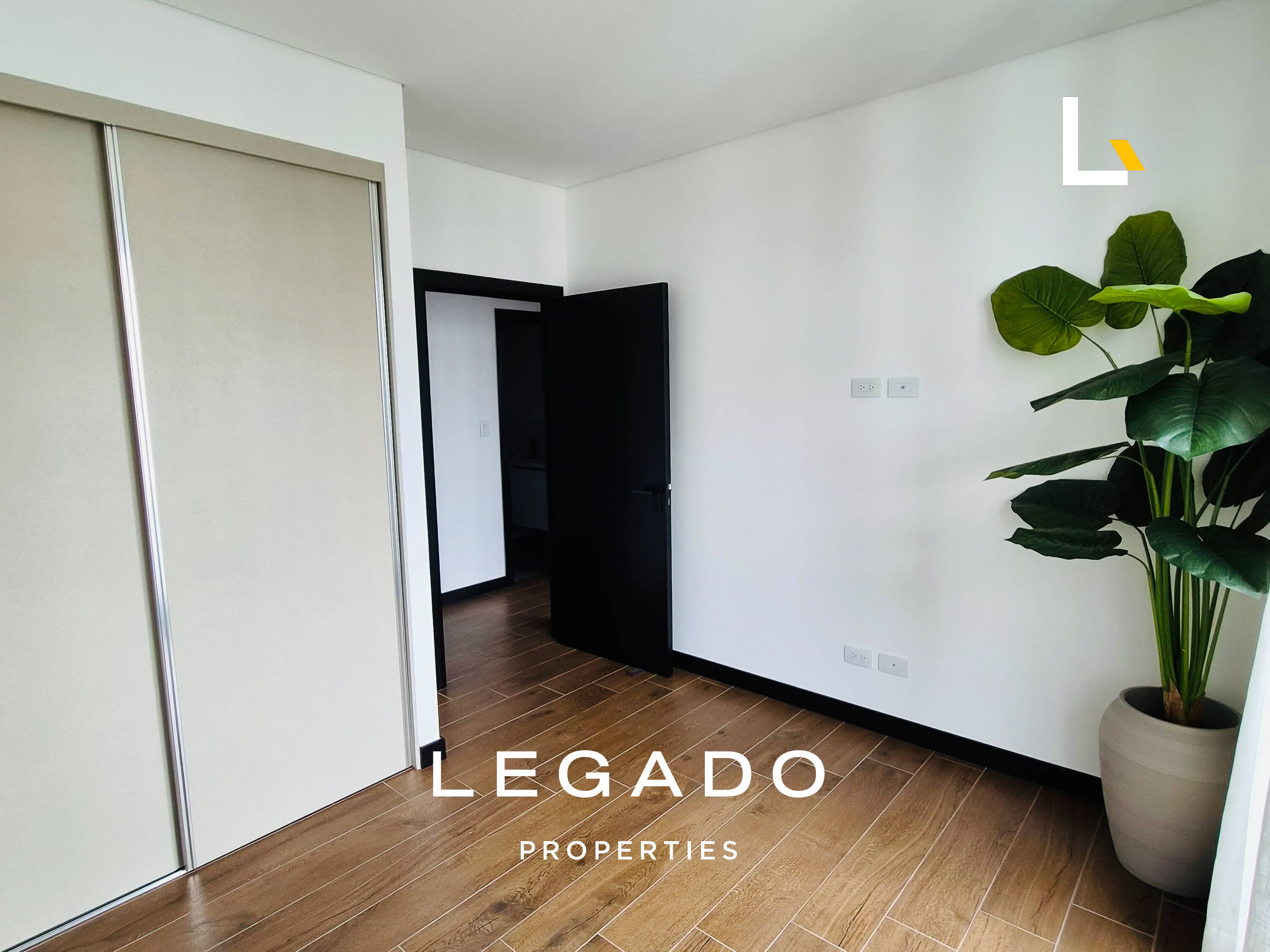 APARTAMENTO ZONA 16, EDIFICIO LIRIOS DE CAYALA