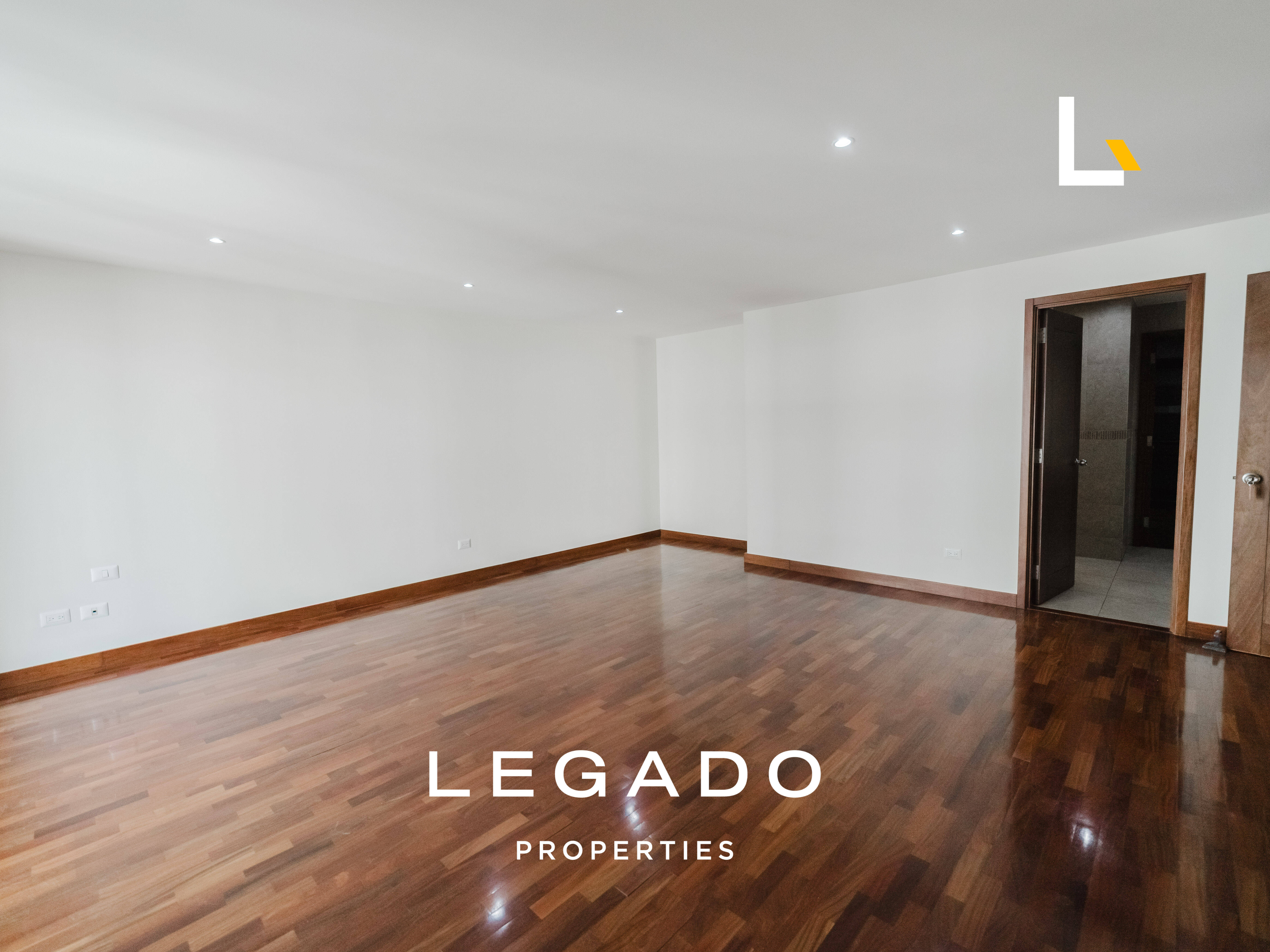 APARTAMENTO ZONA 14, EDIFICIO AKOYA