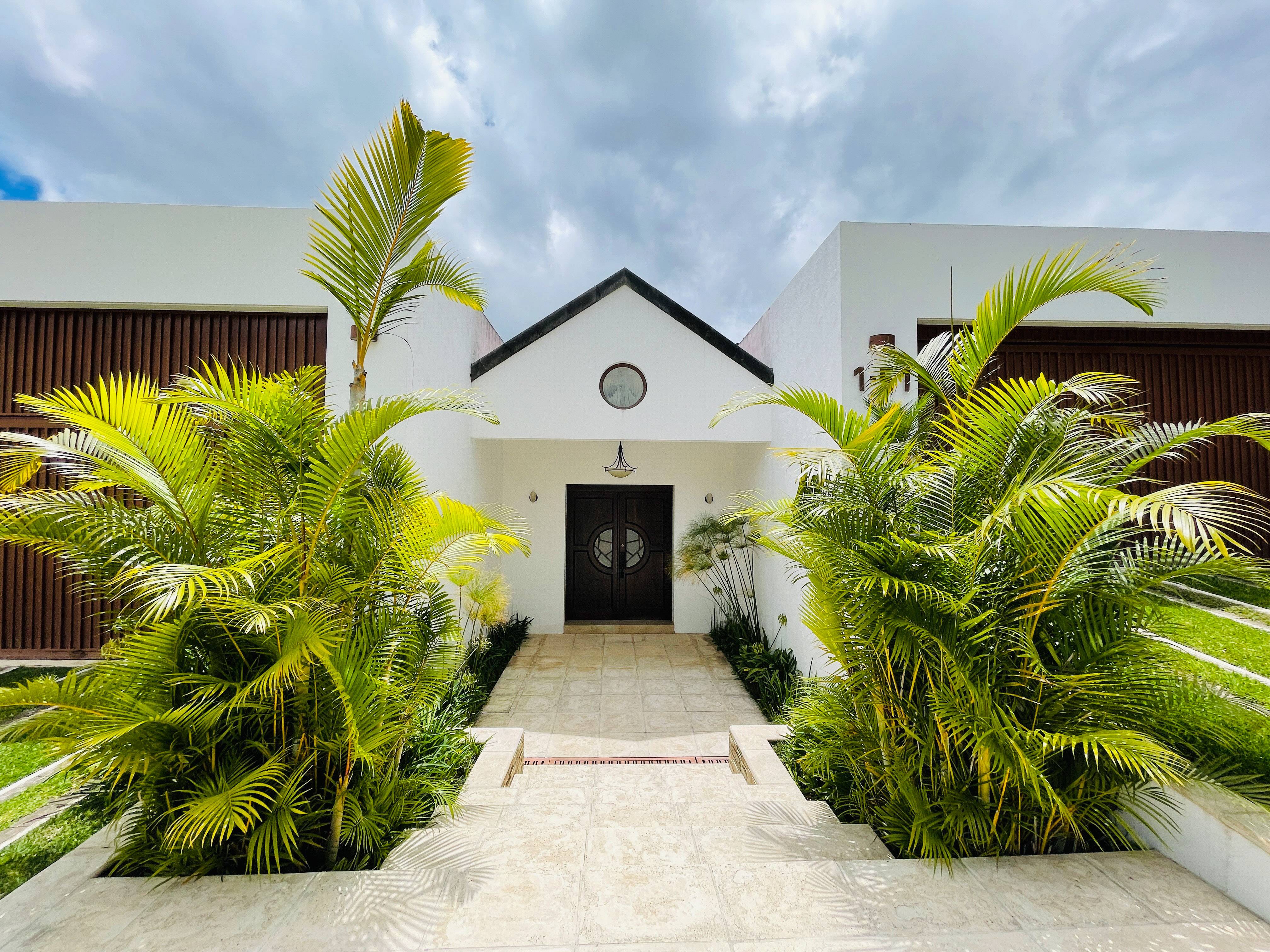 CASA Z.16, CONDOMINIO LAS CUMBRES,