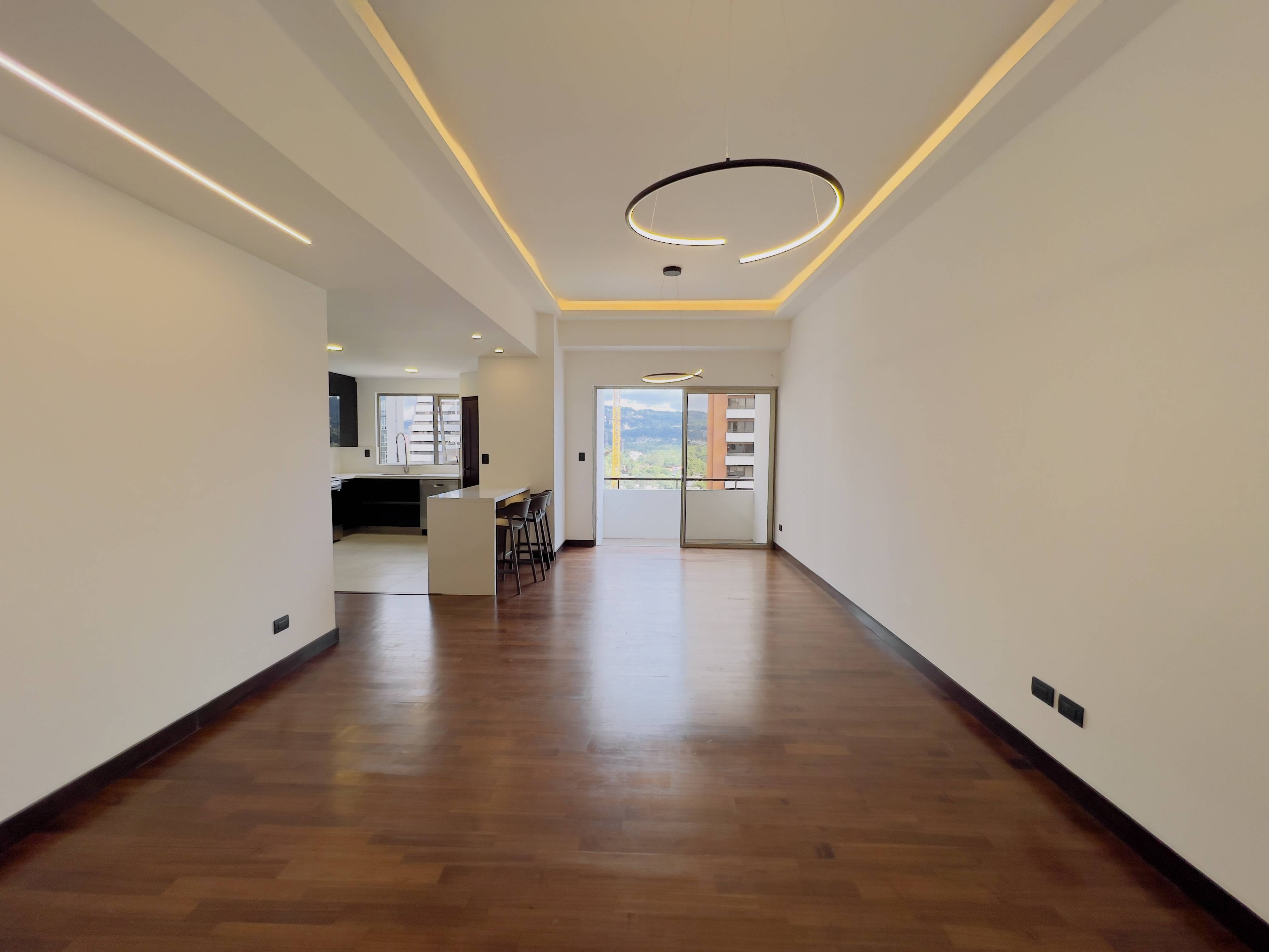 APARTAMENTO ZONA 14 EDIFICIO TORRE QUATTRO