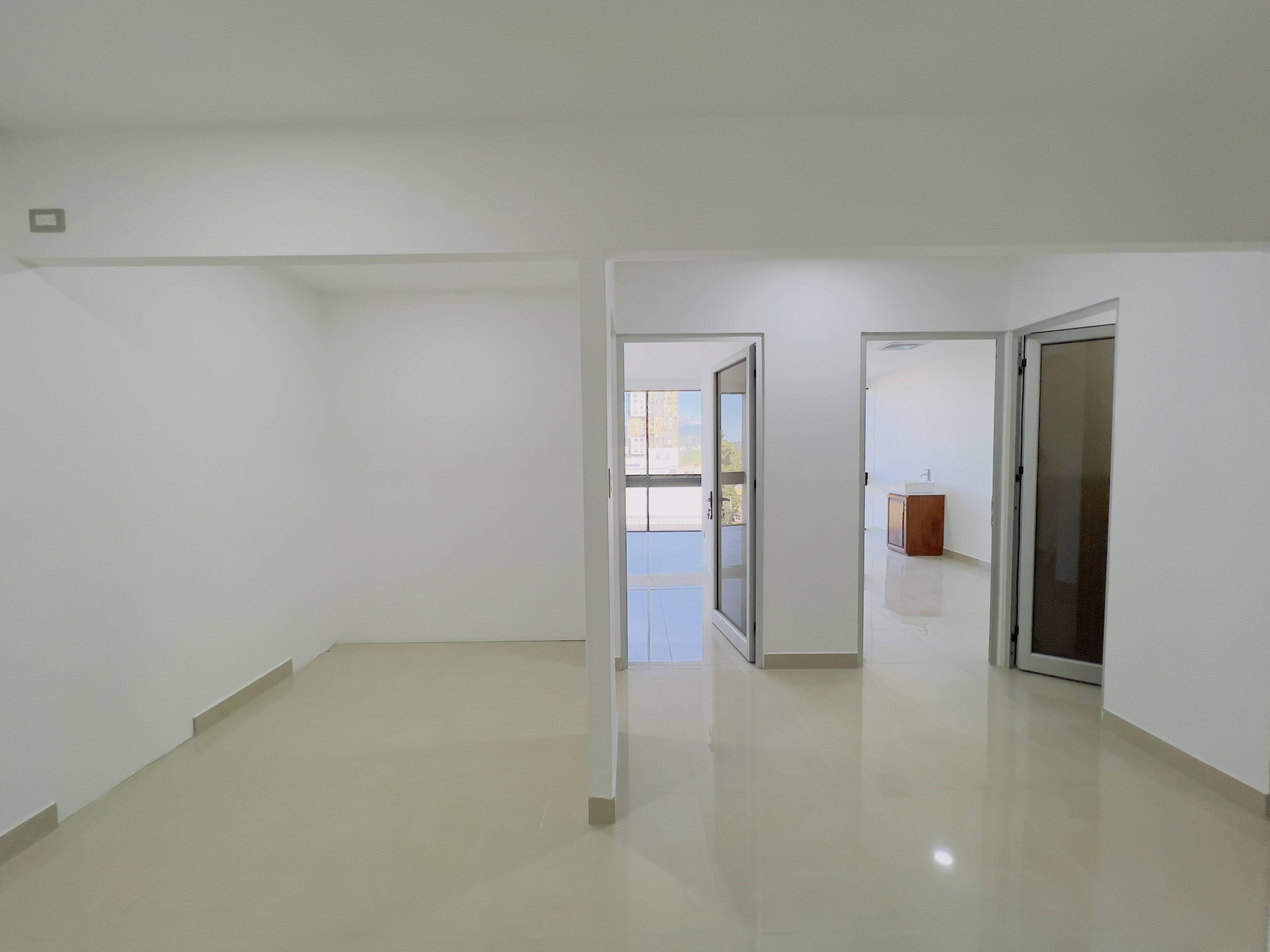 CLÍNICA ZONA 10, EDIFICIO RENOVATI