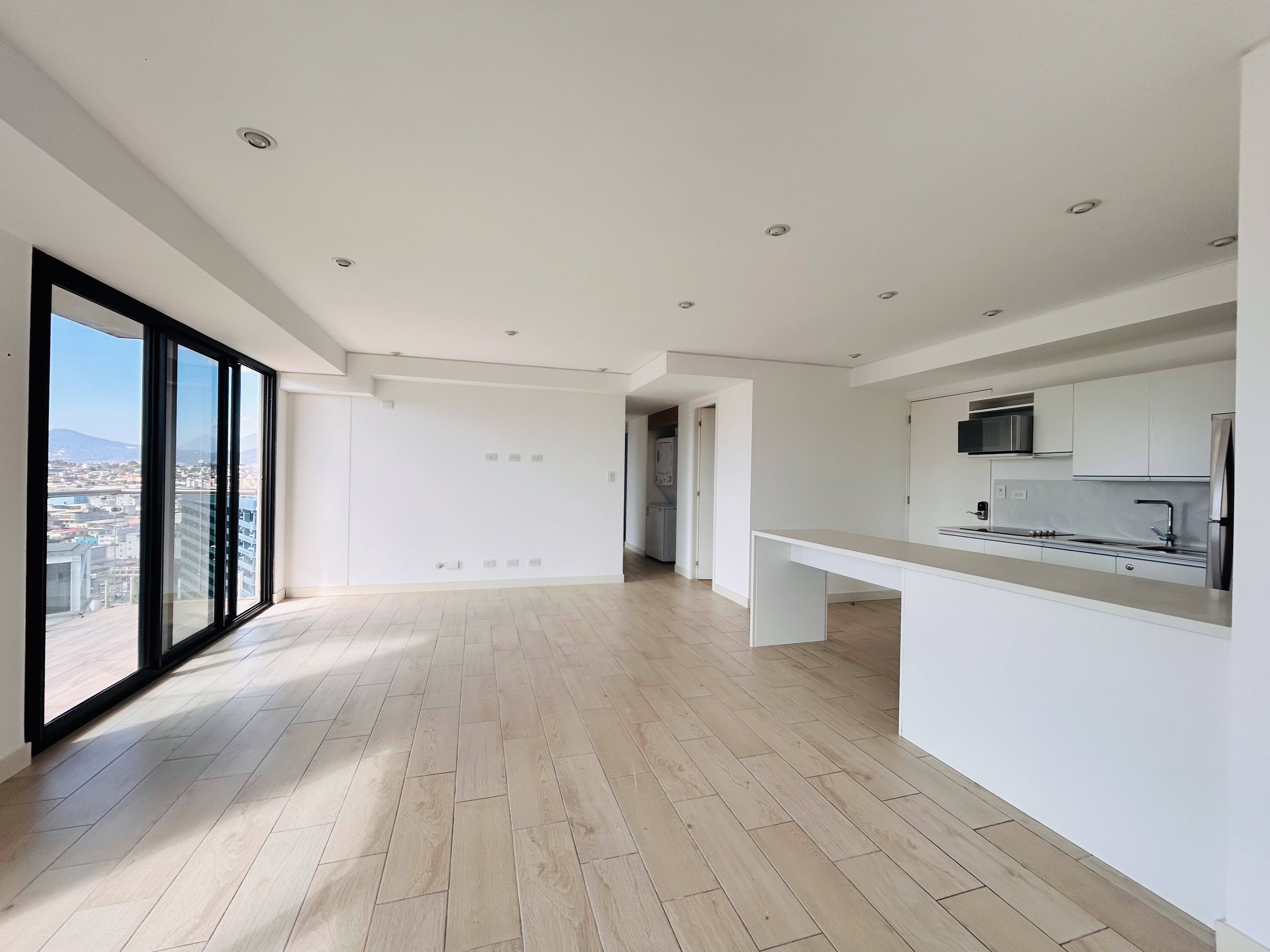 APARTAMENTO ZONA 4 EDIFICIO QUO