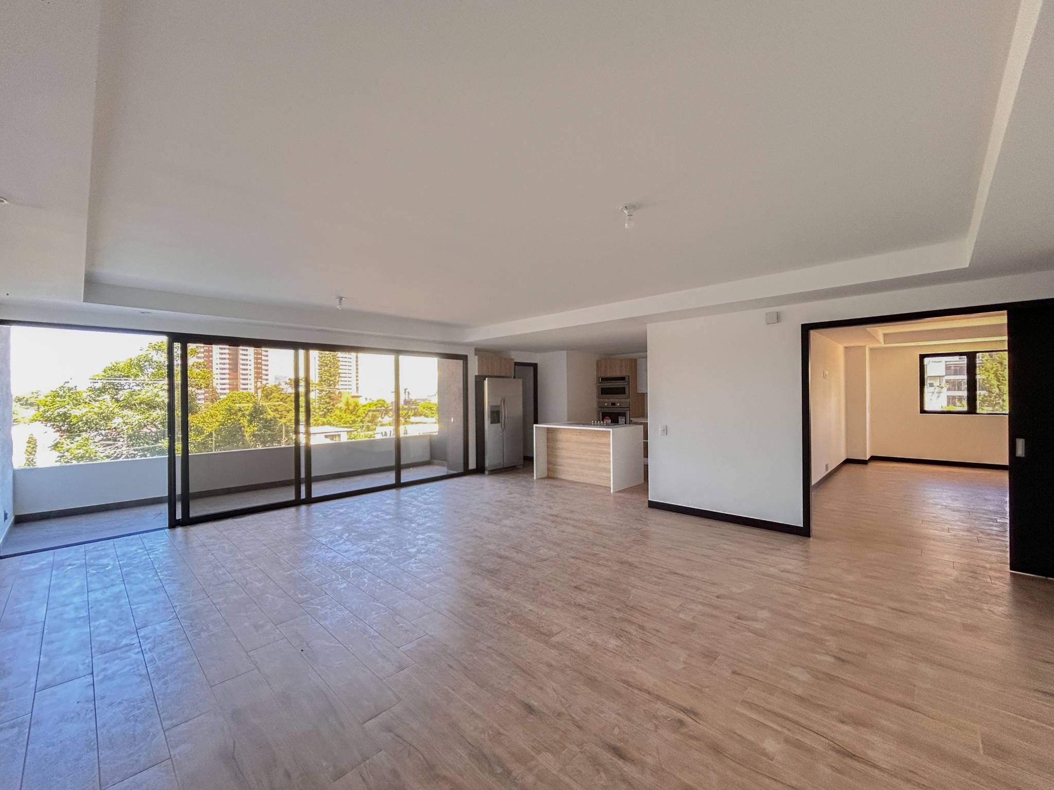 APARTAMENTO ZONA 15, EDIFICIO ALENA