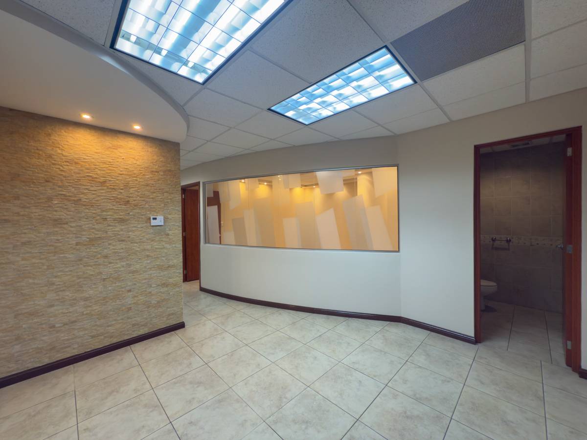 OFICINA, ZONA 15, EDIFICIO AVANTE