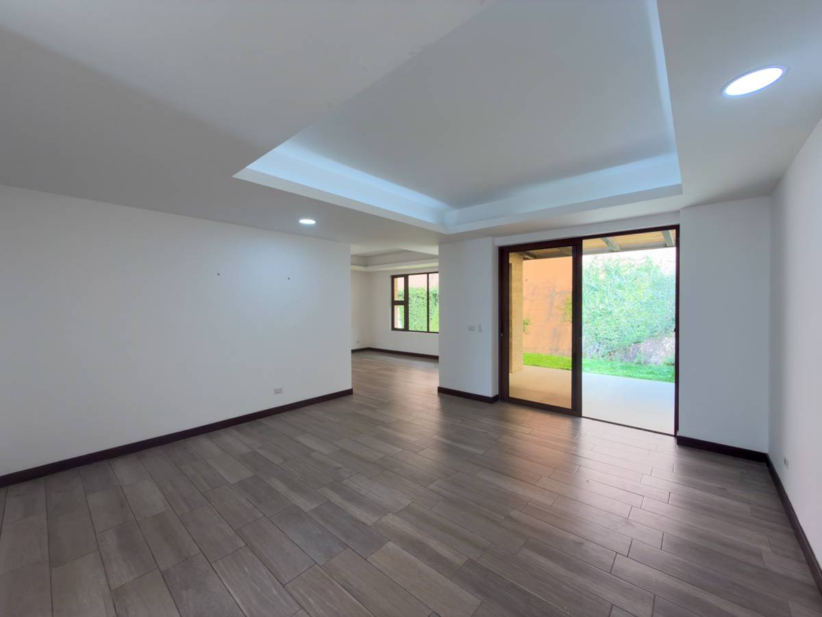 CASA ZONA 16, CONDOMINIO LOMAS DE SAN ISIDRO