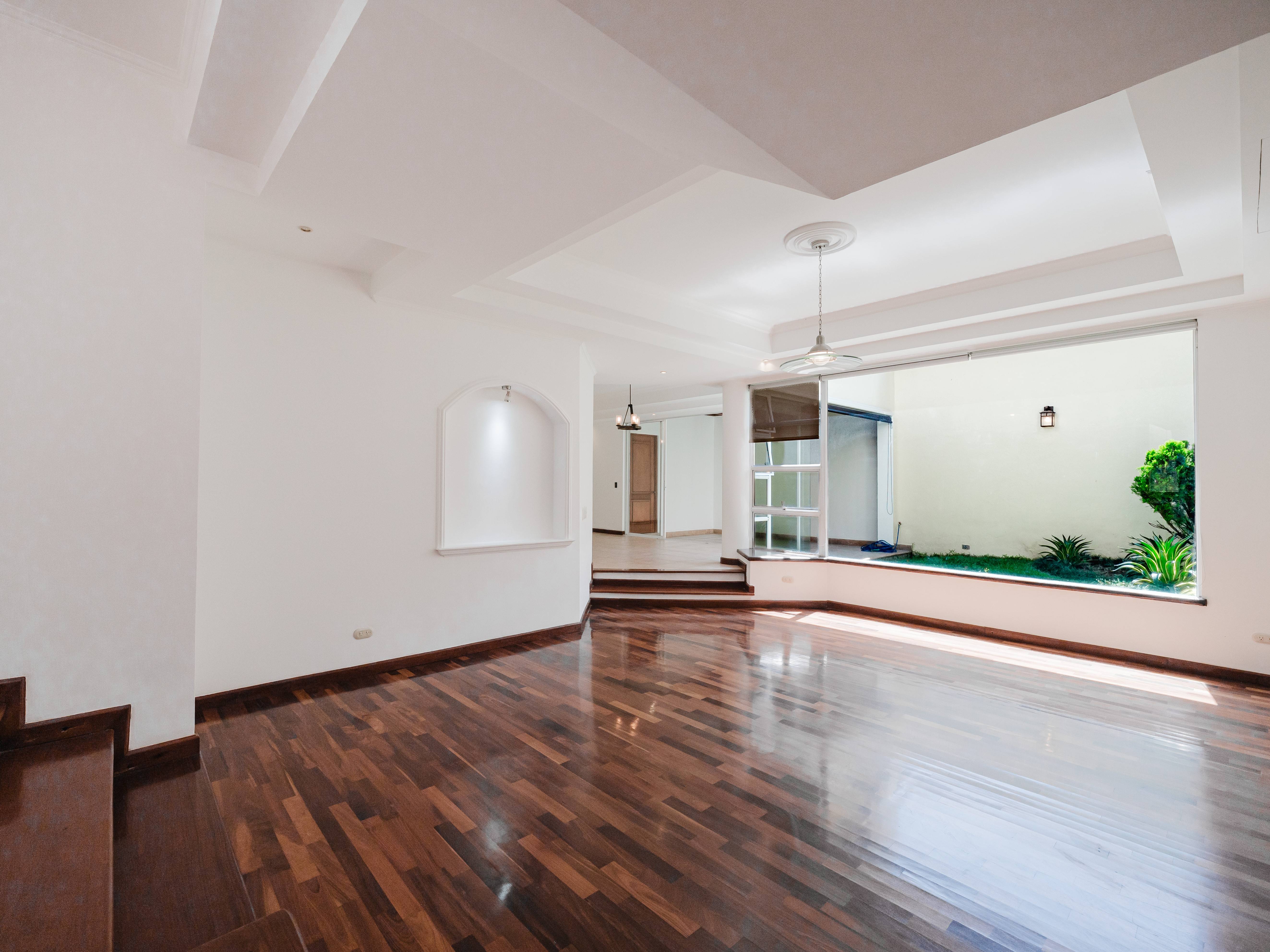 CASA ZONA 10, CONDOMINIO PORTAL DEL CORTIJO