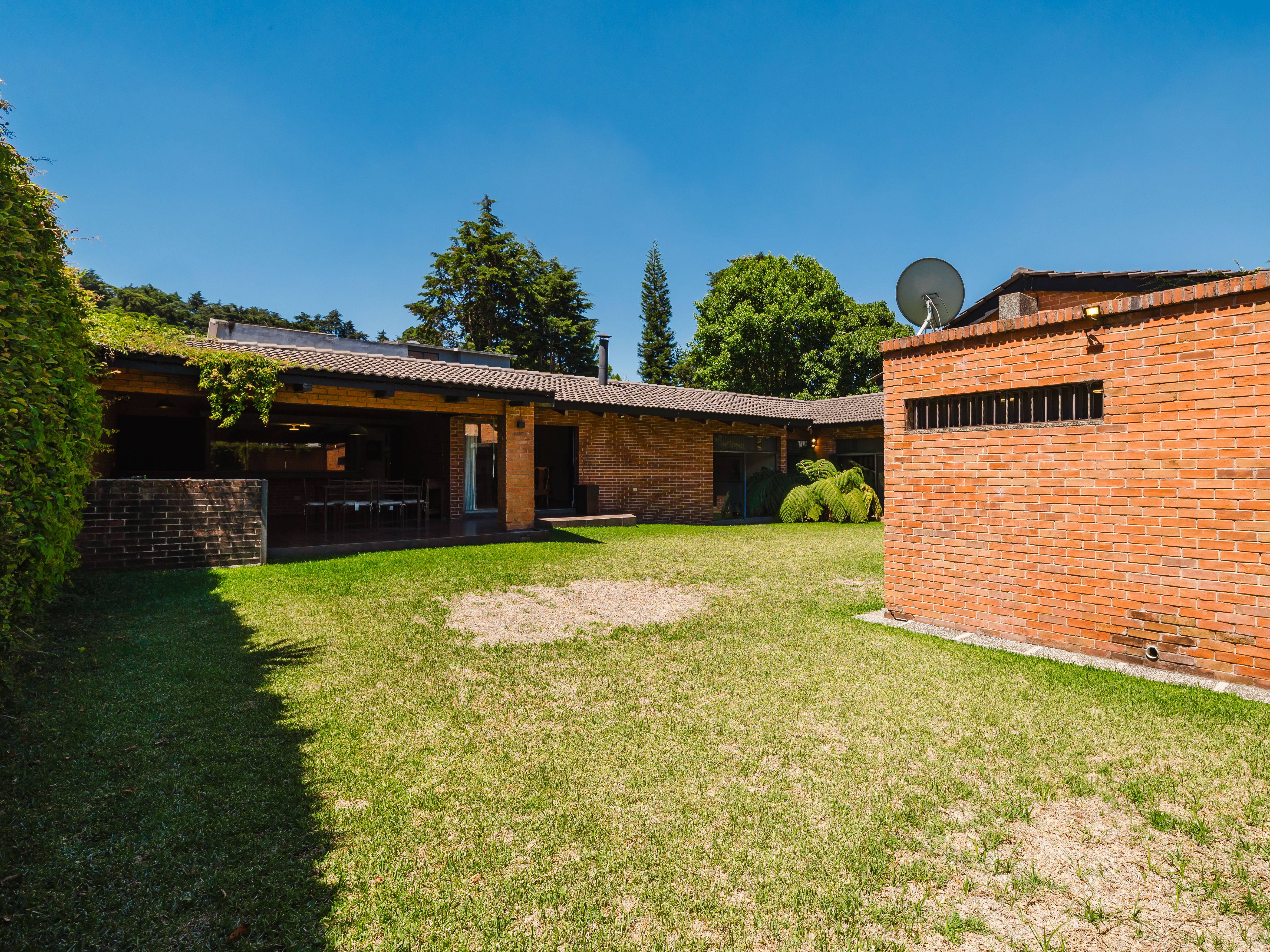CASA CAES, CONDOMINIO SANTA ROSALIA