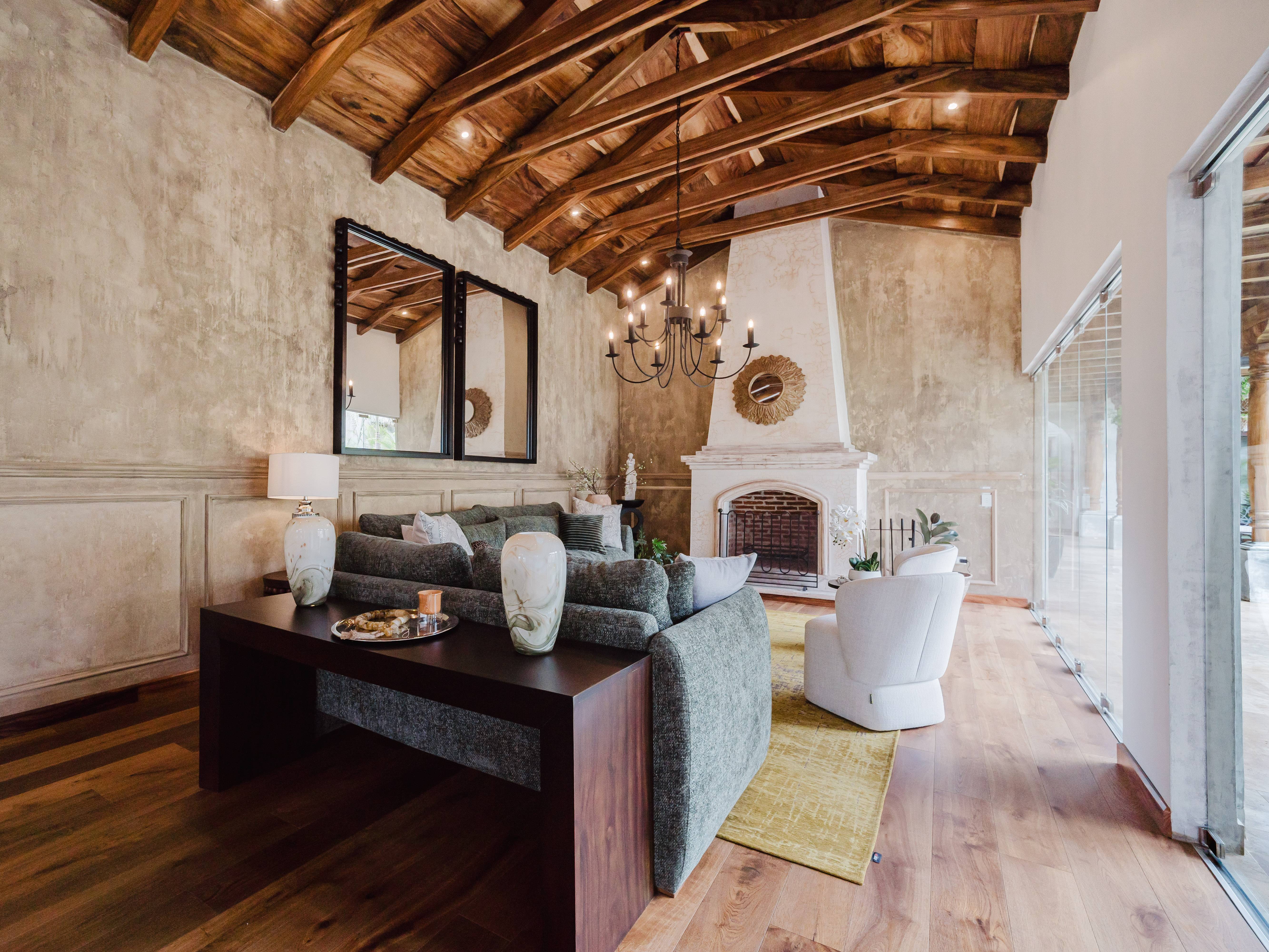 CASA ANTIGUA GUATEMALA, LOS SANTOS PASEO ANTIGUA