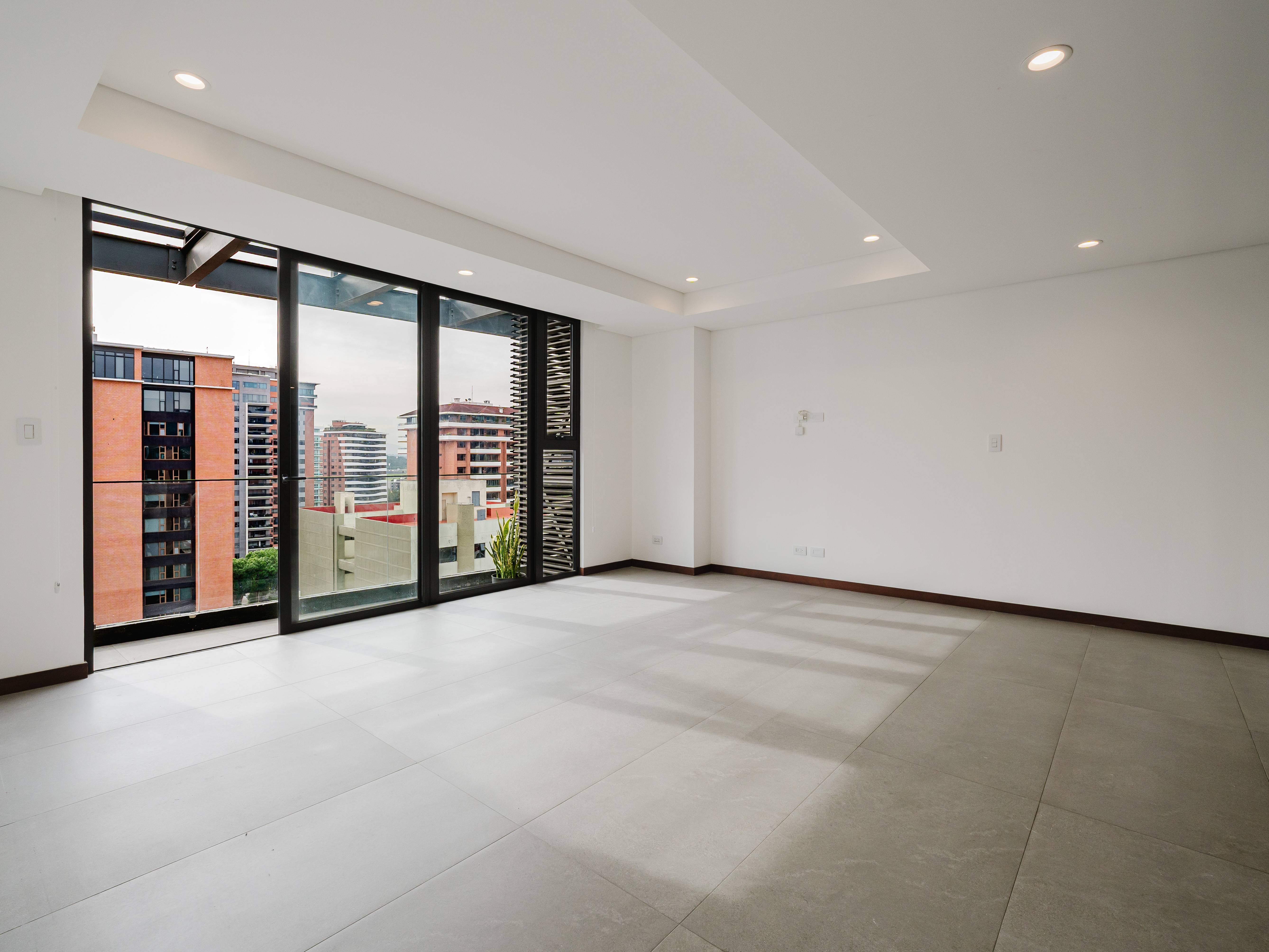 APARTAMENTO ZONA 14, EDIFICIO RESERVA 14