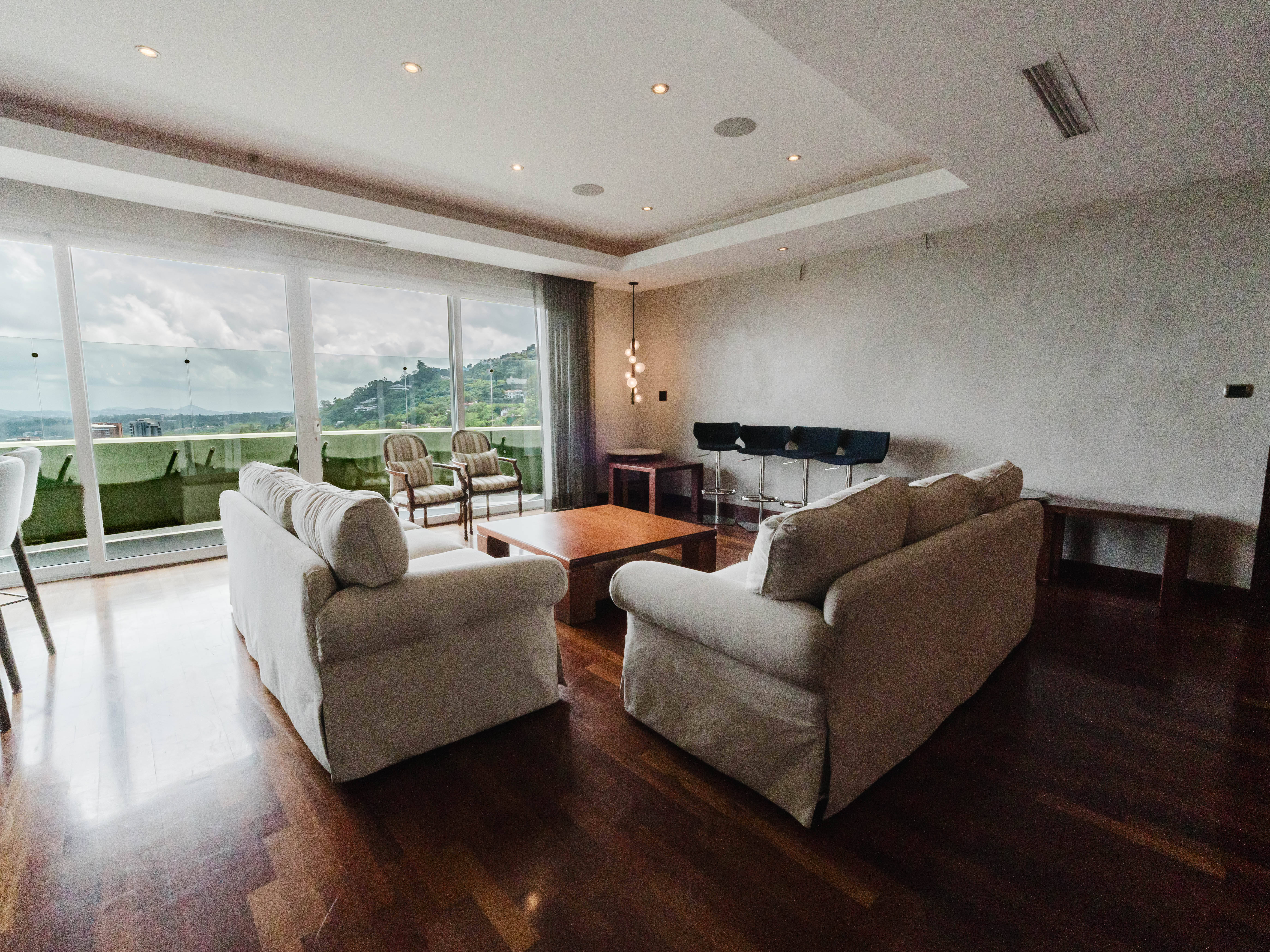 APARTAMENTO KM 8.5 CAES, EDIFICIO TORRE REAL