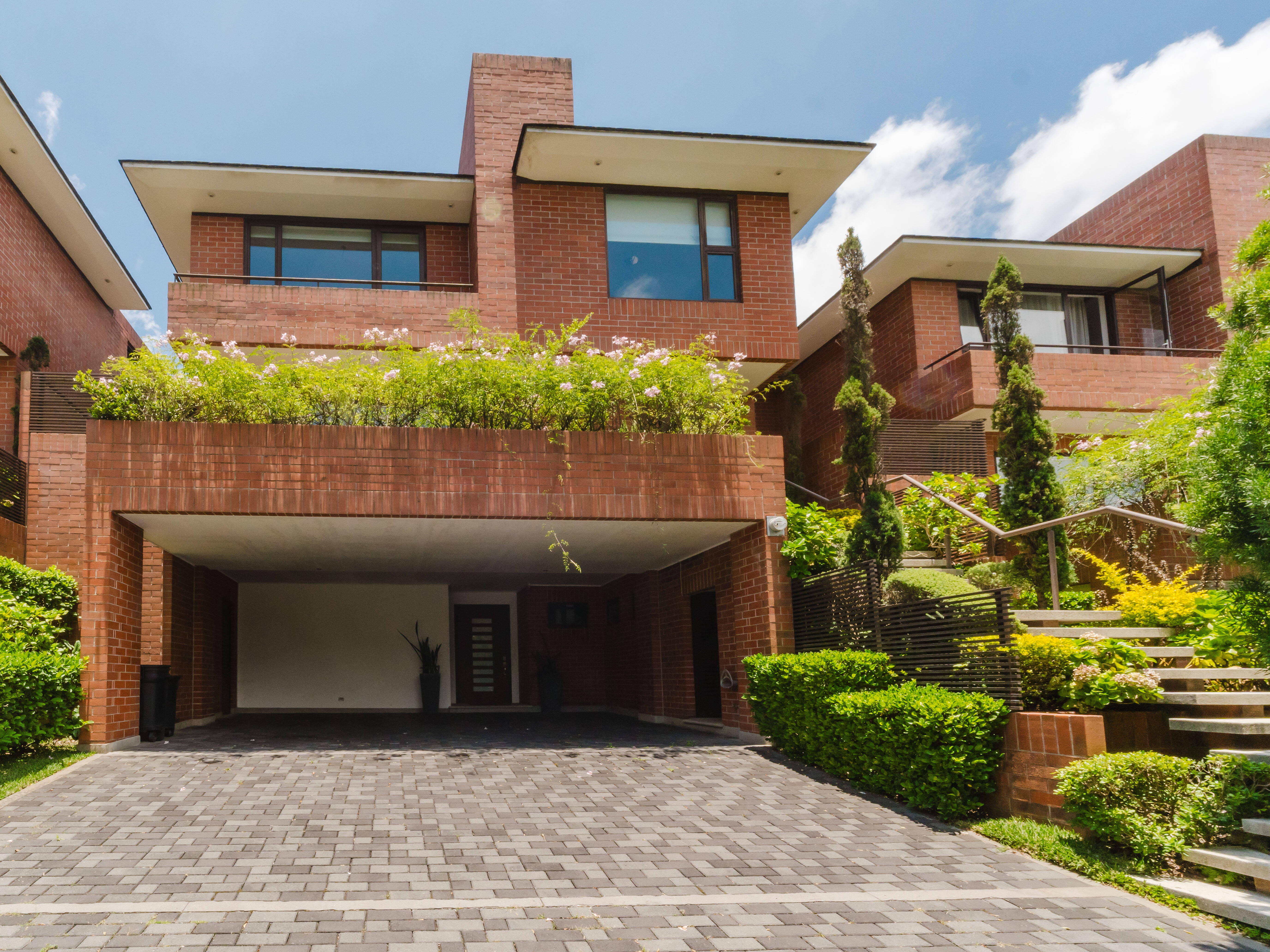 CASA CAES, CARMELIAS RESIDENCIAS CONCEPCION