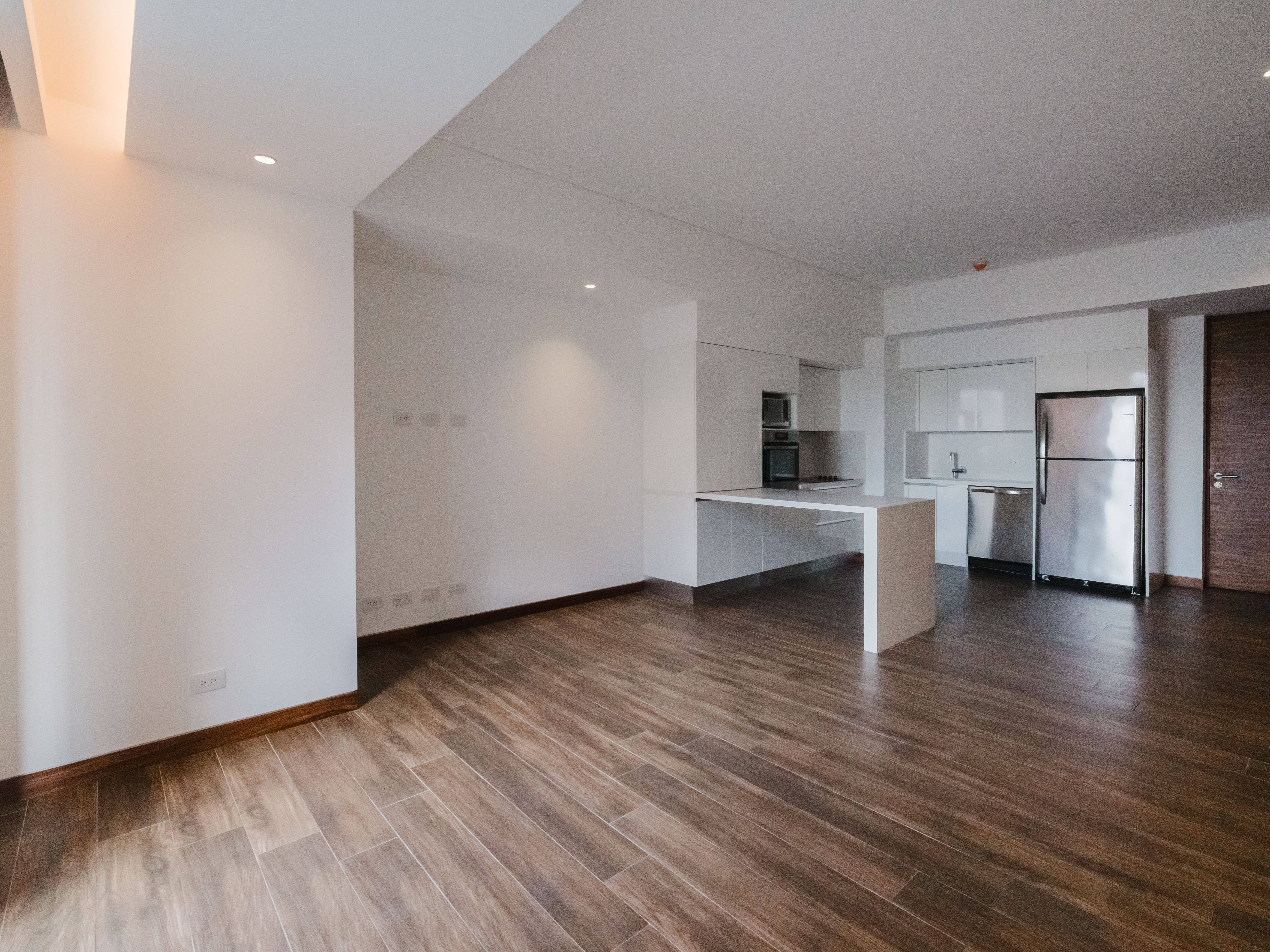 APARTAMENTO ZONA 10, EDIFICIO AVIA